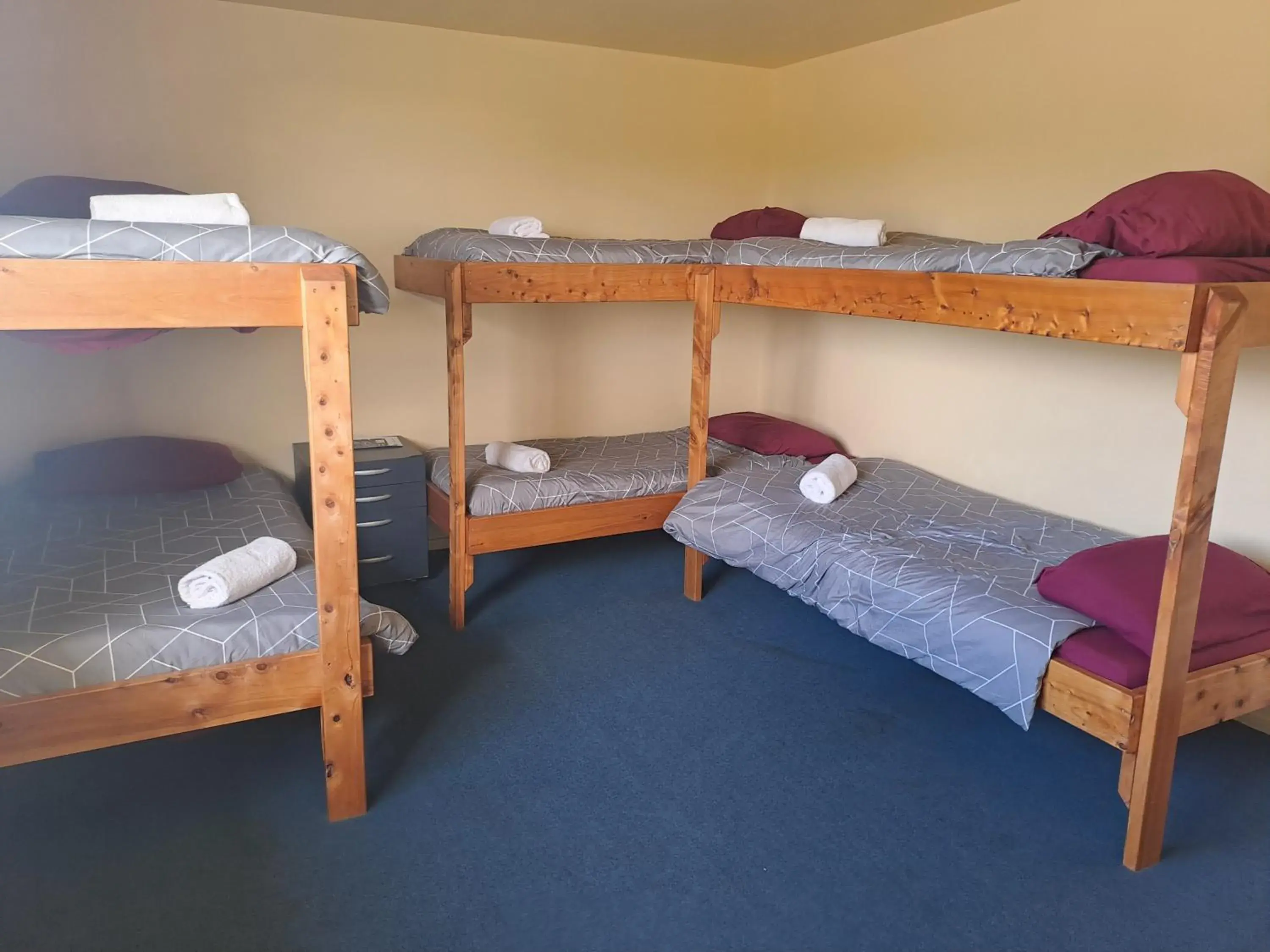 6-Bed Mixed Dormitory Room - single occupancy in Tui Base Camp 6-Bed Mixed Dormitory Room - single occupancy in Tui Base Camp