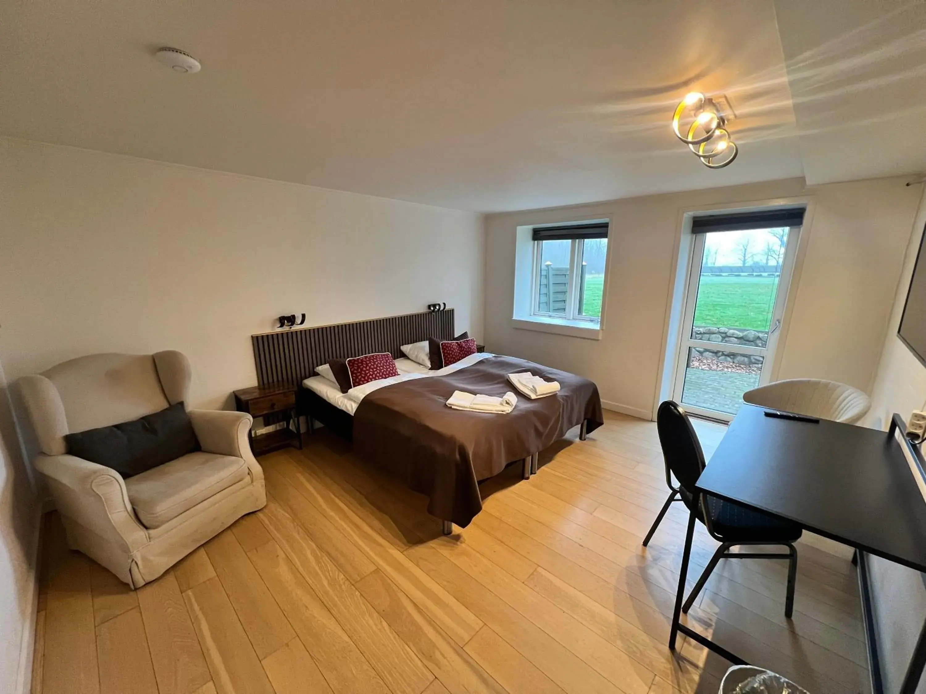 Double or Twin Room with Shared Bathroom - single occupancy in Hotel Frøslev Kro Double or Twin Room with Shared Bathroom - single occupancy in Hotel Frøslev Kro