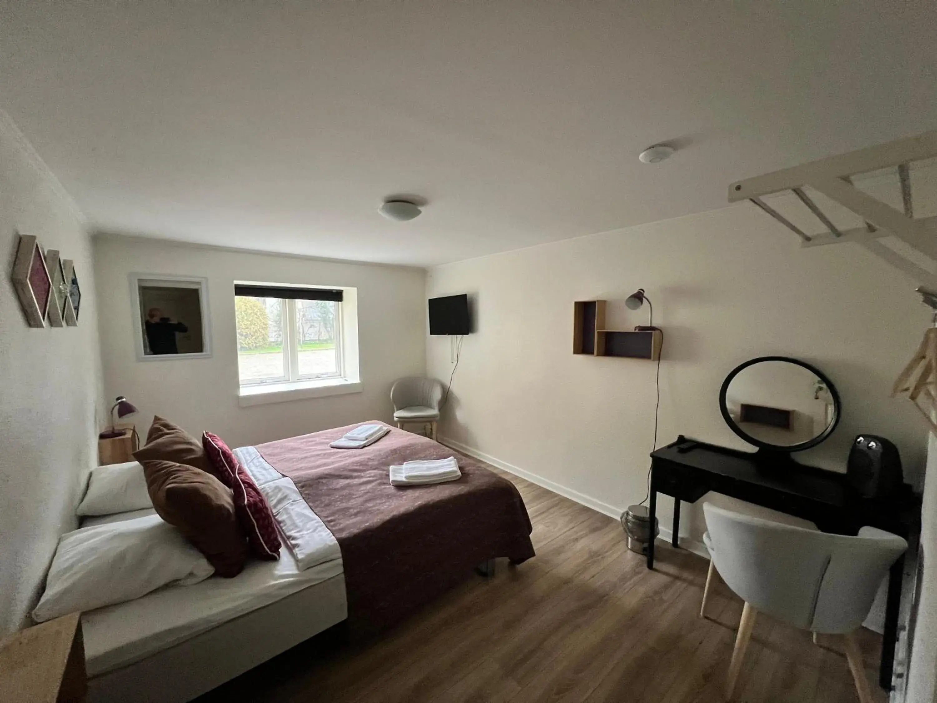 Double or Twin Room with Shared Bathroom - single occupancy in Hotel Frøslev Kro Double or Twin Room with Shared Bathroom - single occupancy in Hotel Frøslev Kro