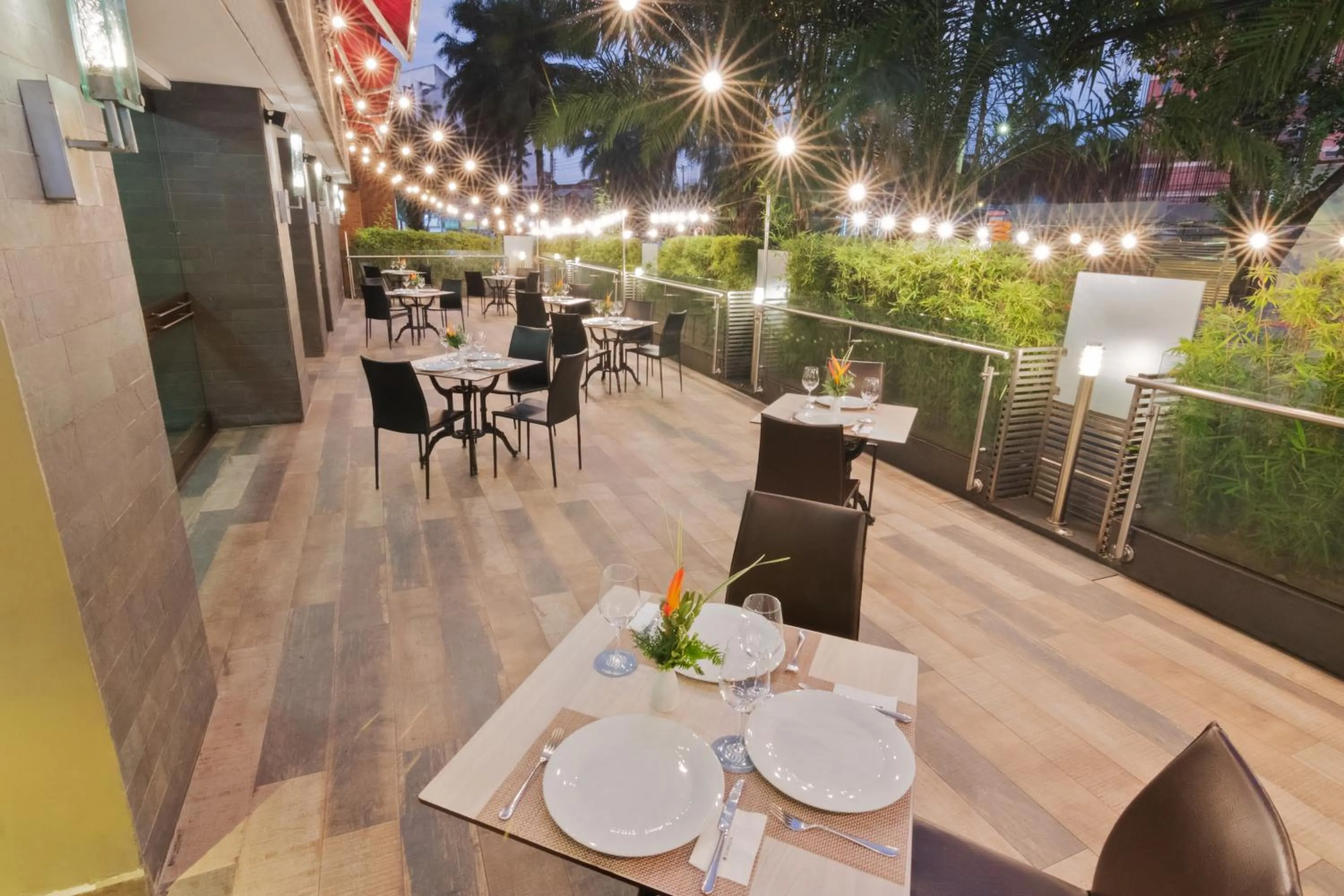 Restaurant/places to eat in Sonesta Hotel Cali