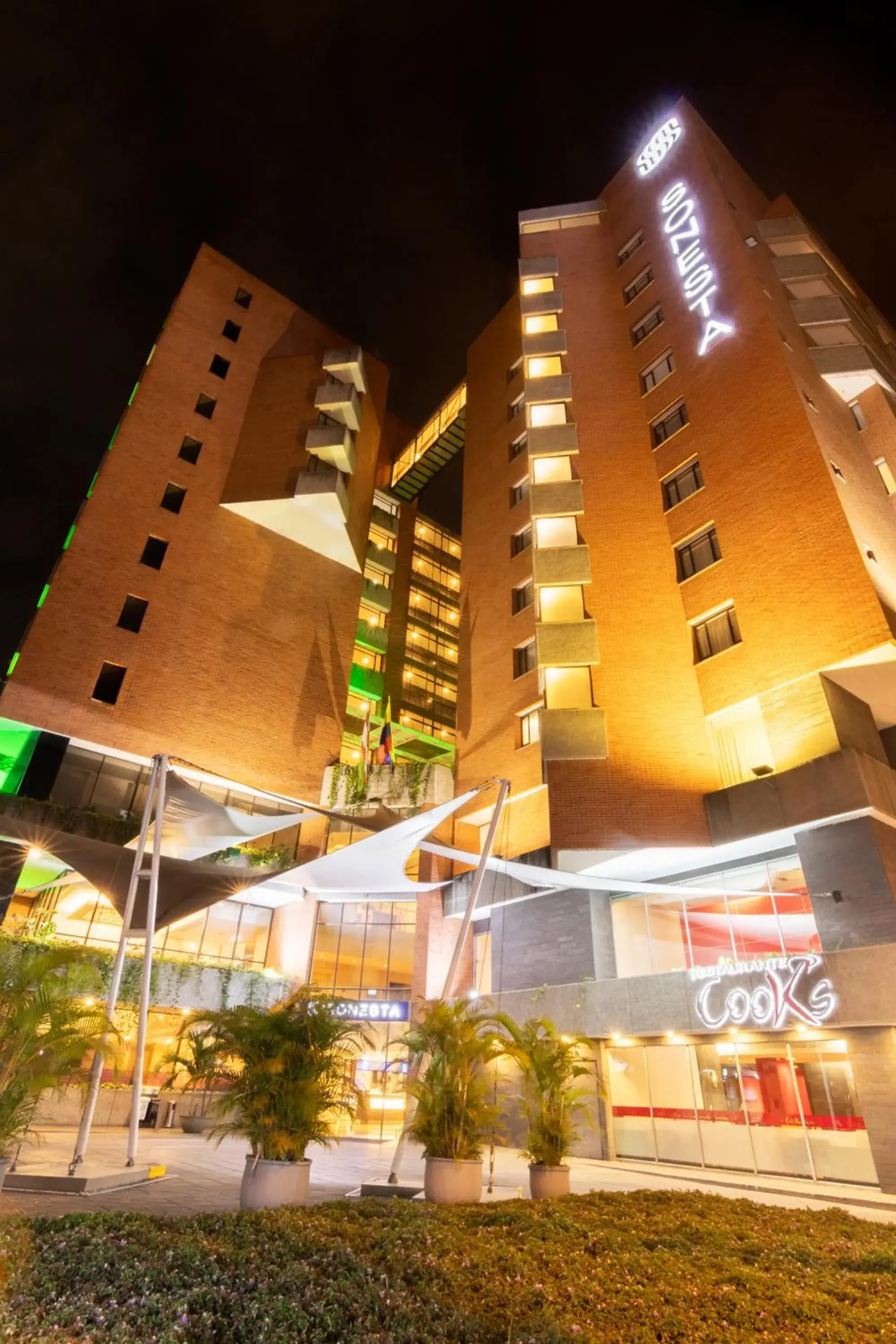 Facade/entrance in Sonesta Hotel Cali Facade/entrance in Sonesta Hotel Cali