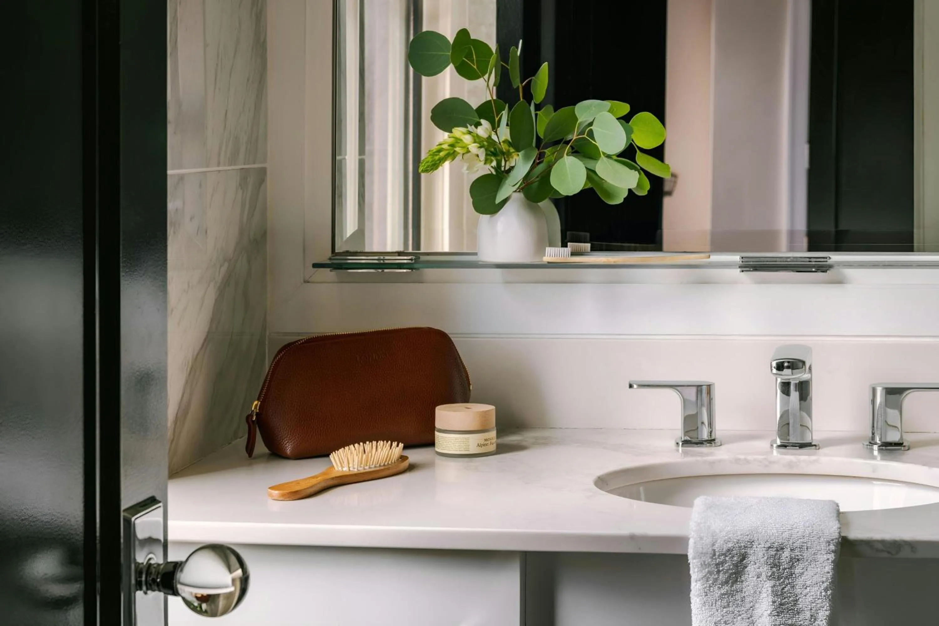 Bathroom in No. 284 Back Bay Hotel, Sonder by Marriott Bonvoy