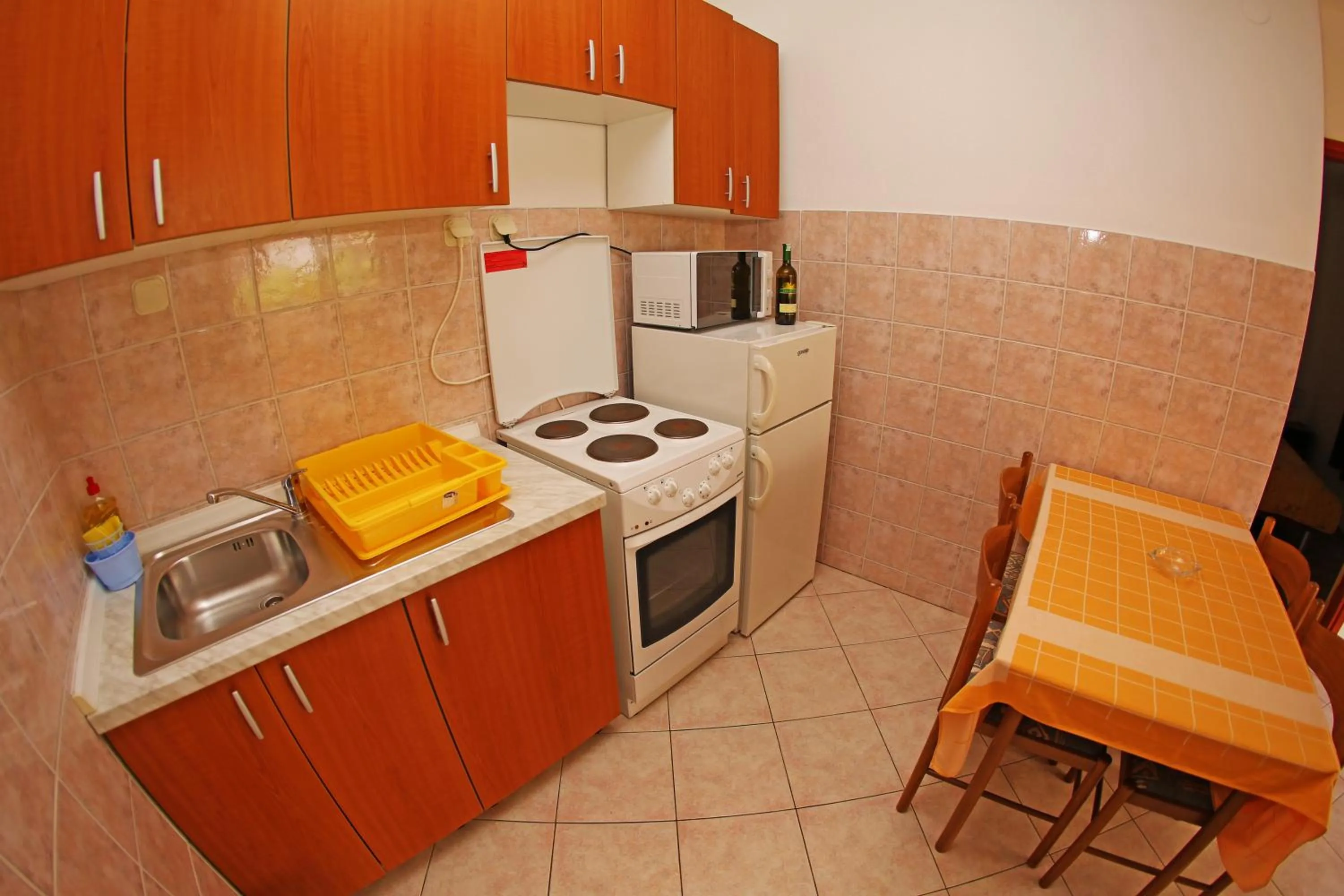 Dining area in Apartments and Rooms Zvjezdana