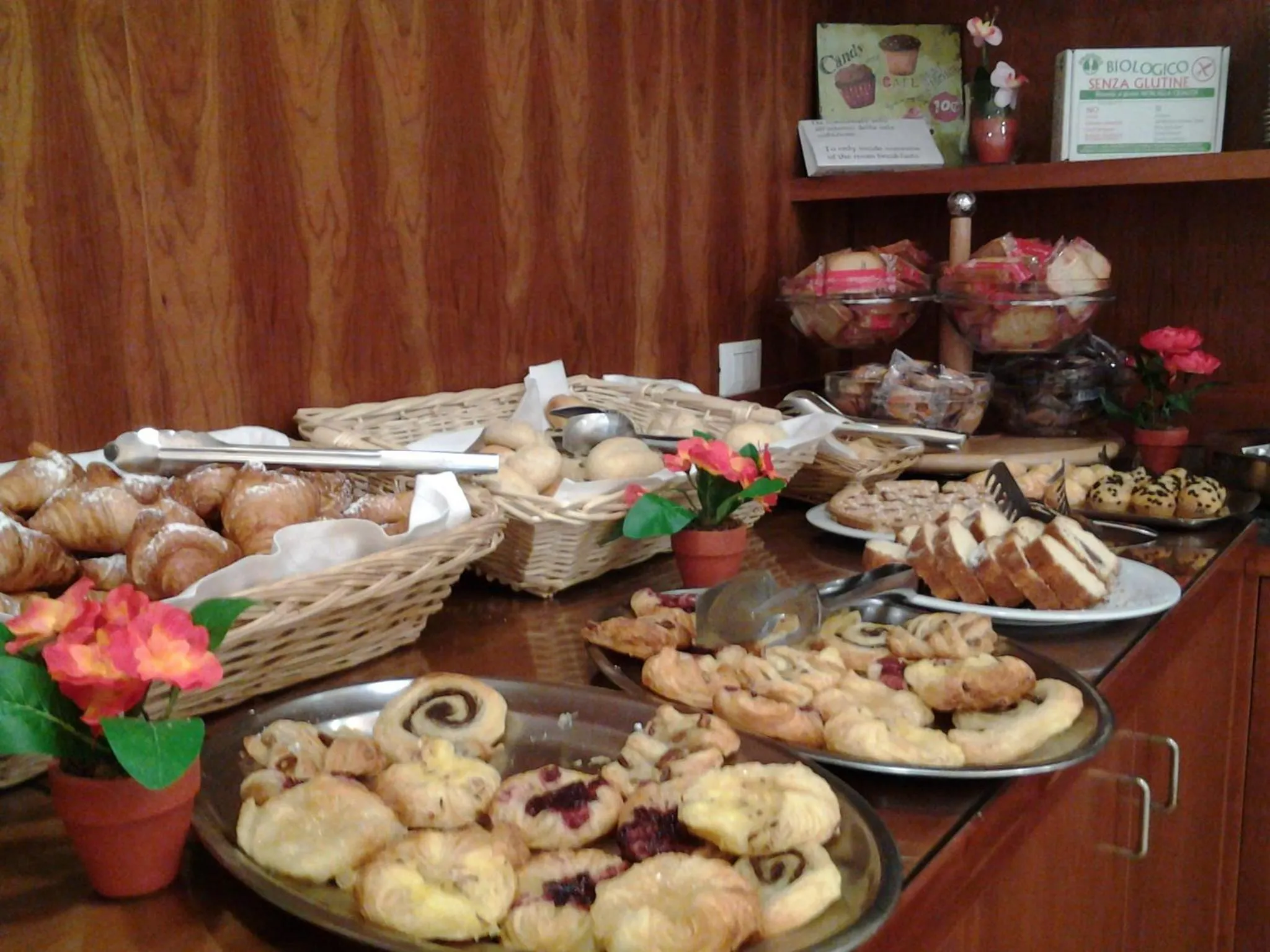 Food in Hotel Flora