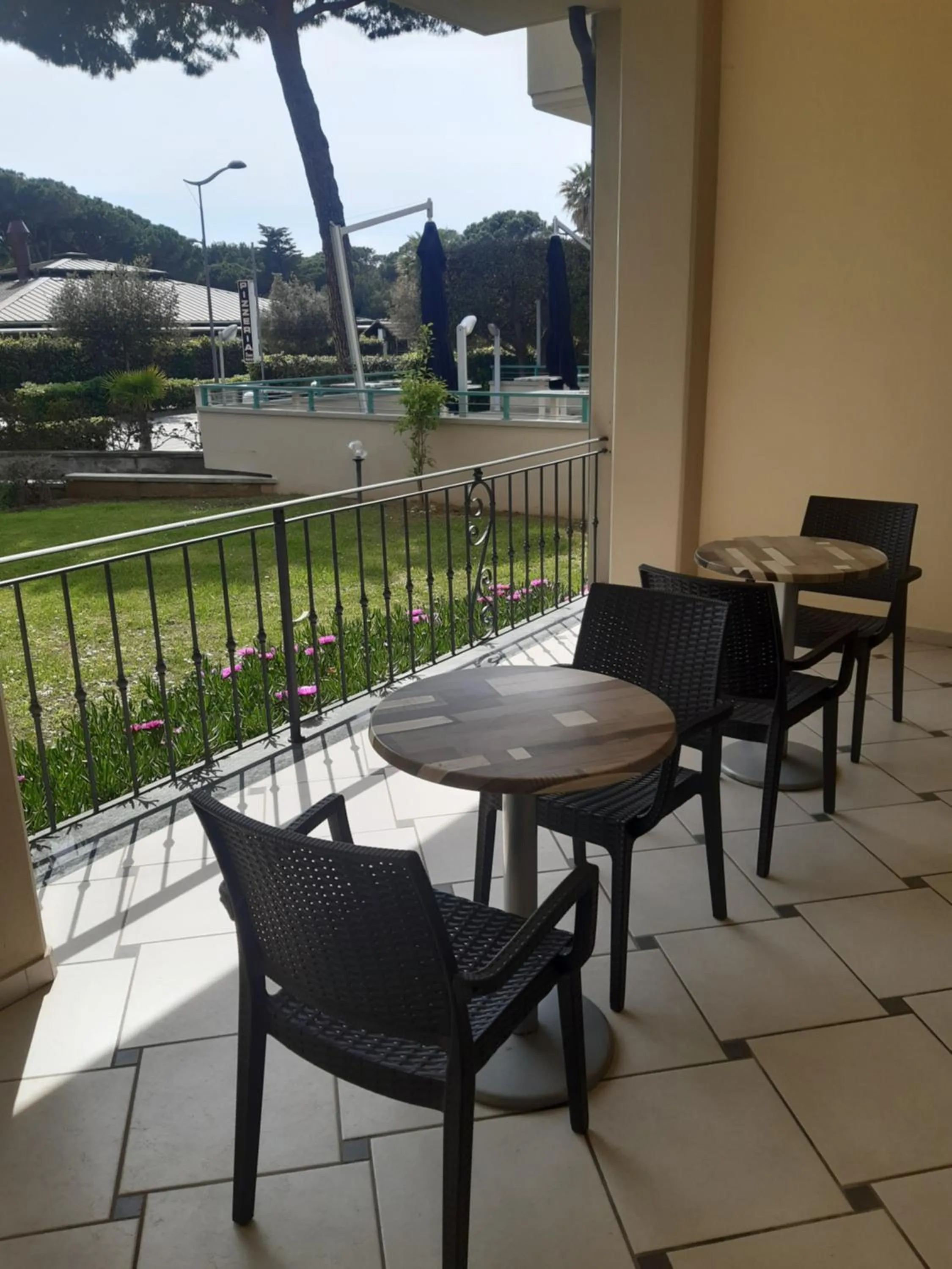 Hotel Flora