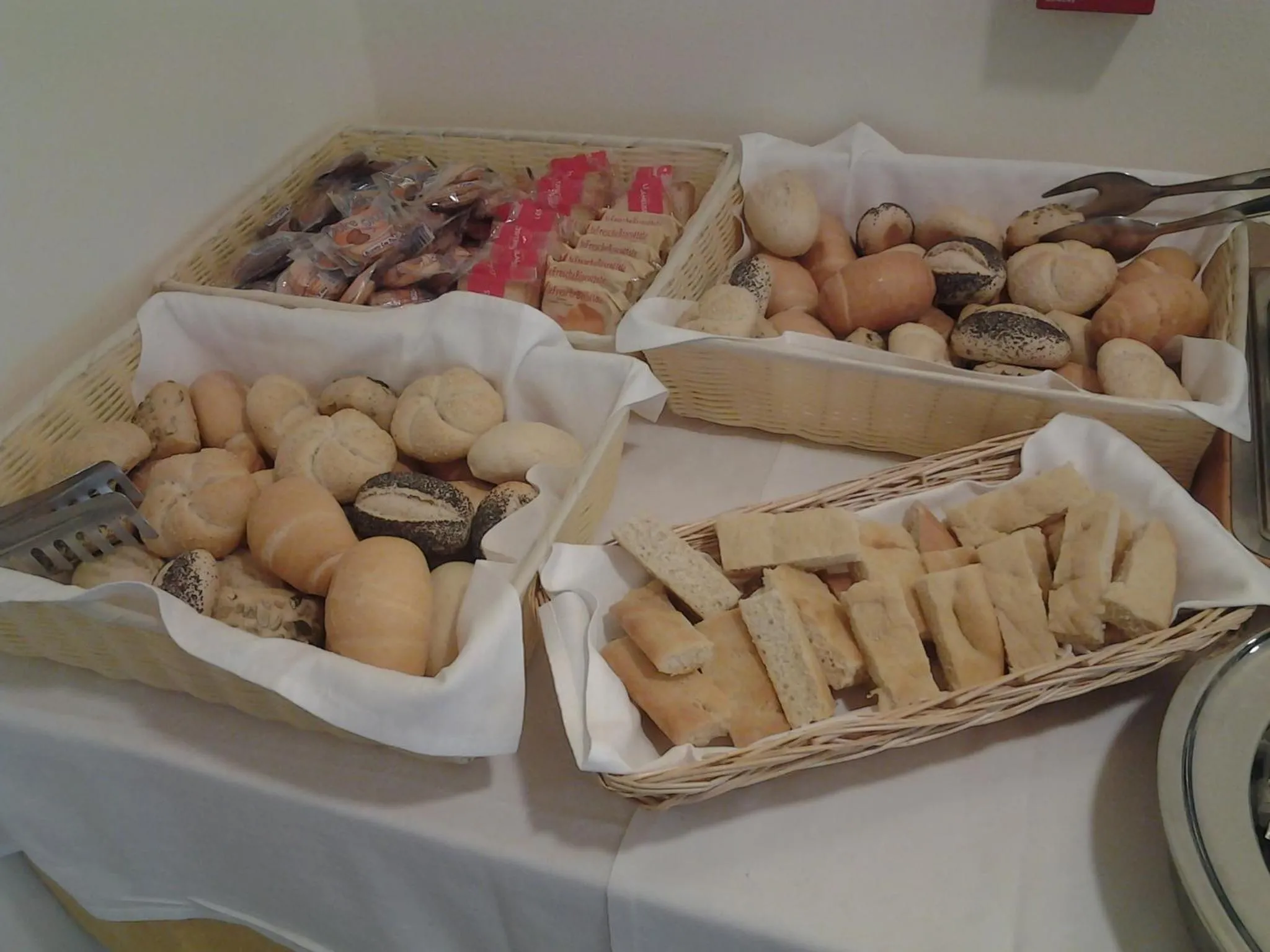 Food in Hotel Flora