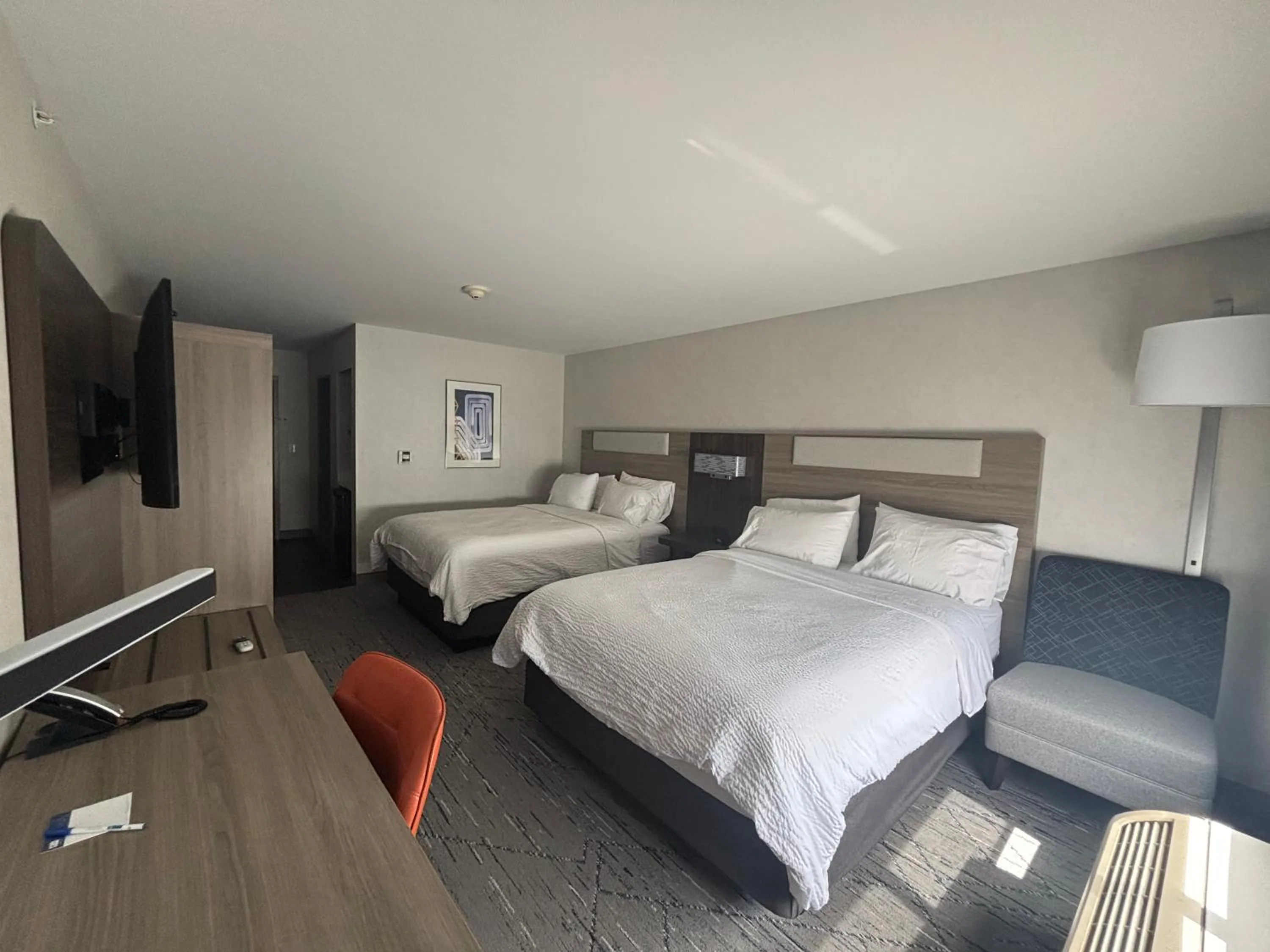 Bed in Holiday Inn Express Hotel Twin Falls by IHG