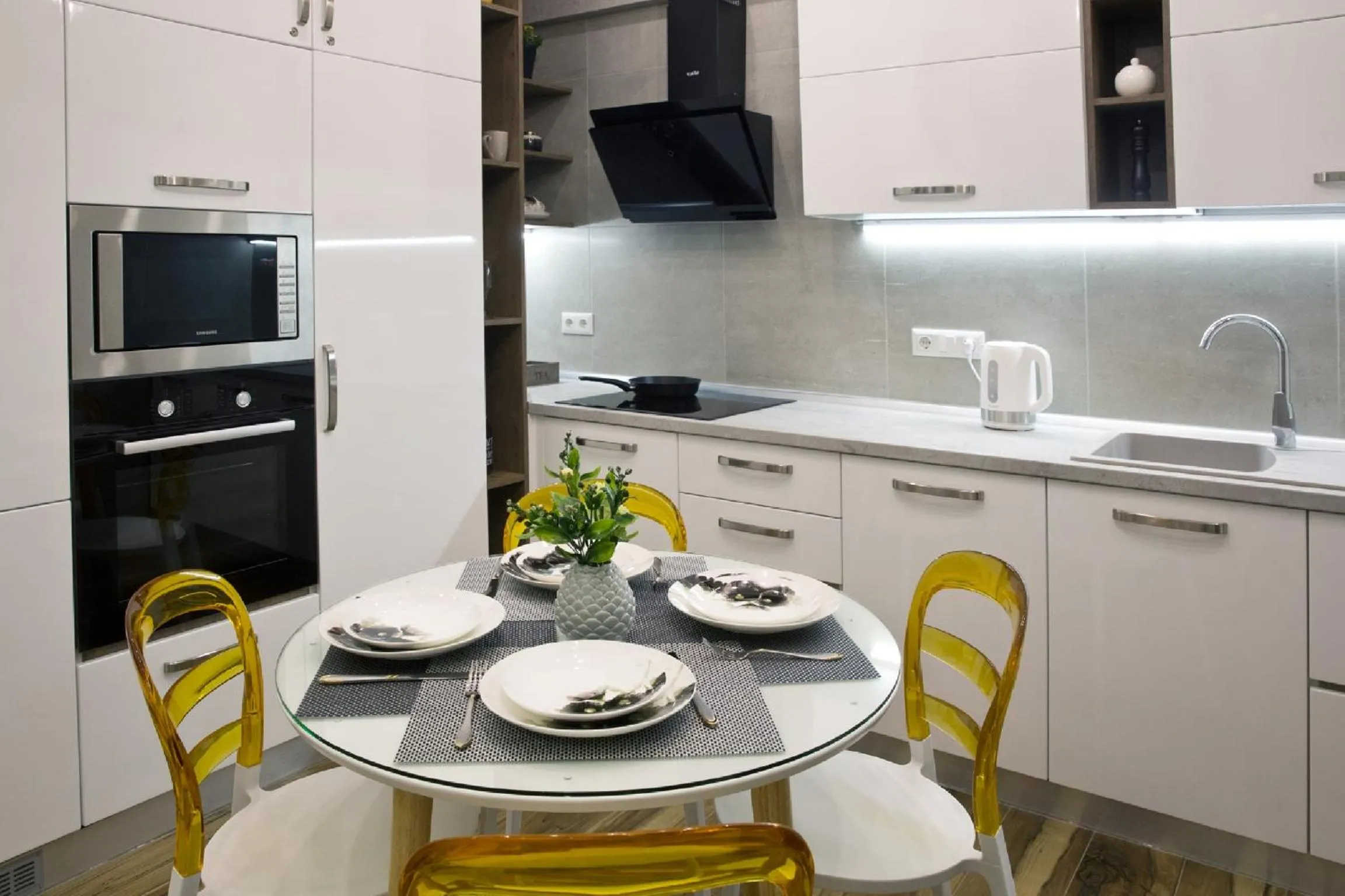 Sunny Belle Apartments