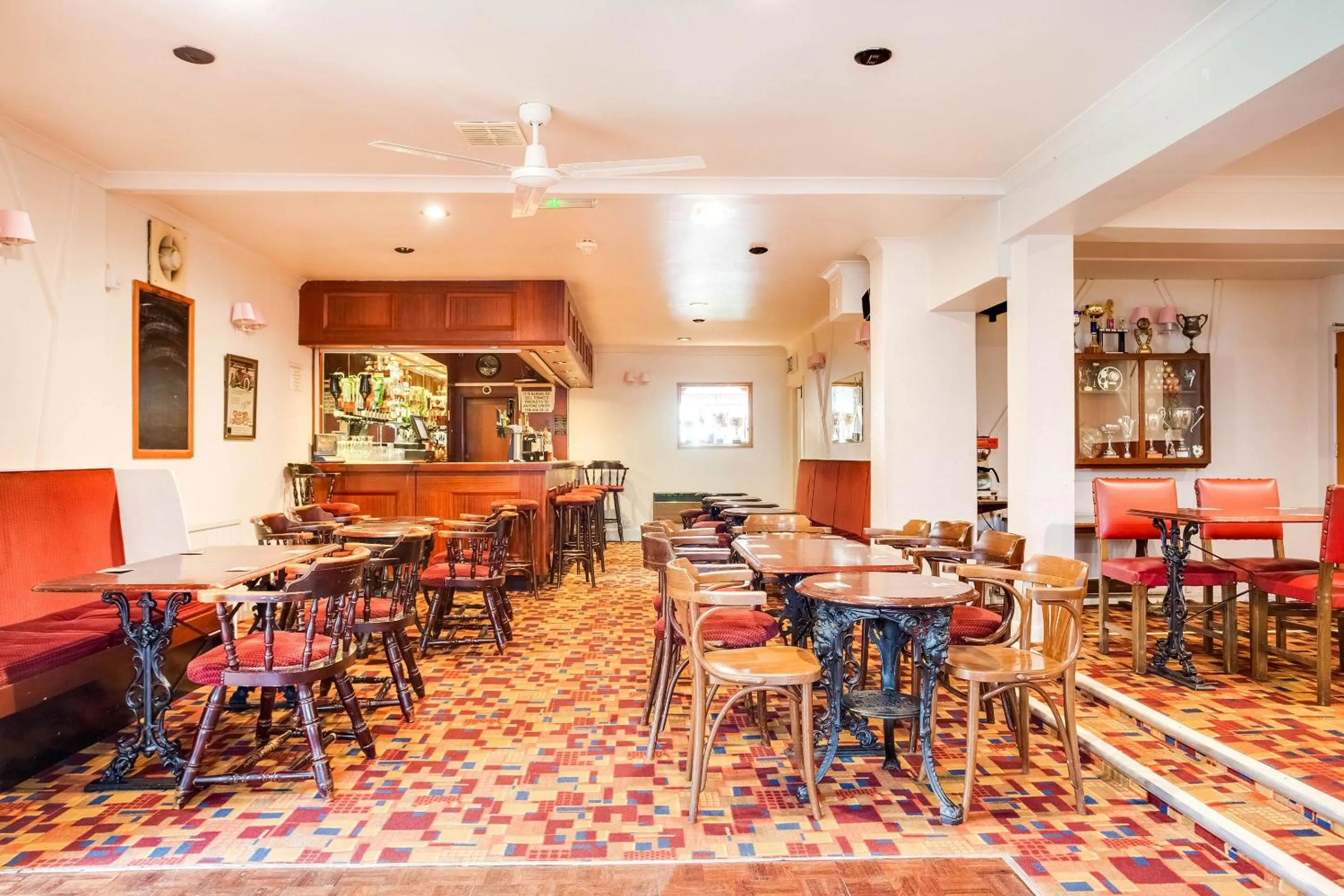 Restaurant/places to eat in OYO Godolphin Arms Hotel