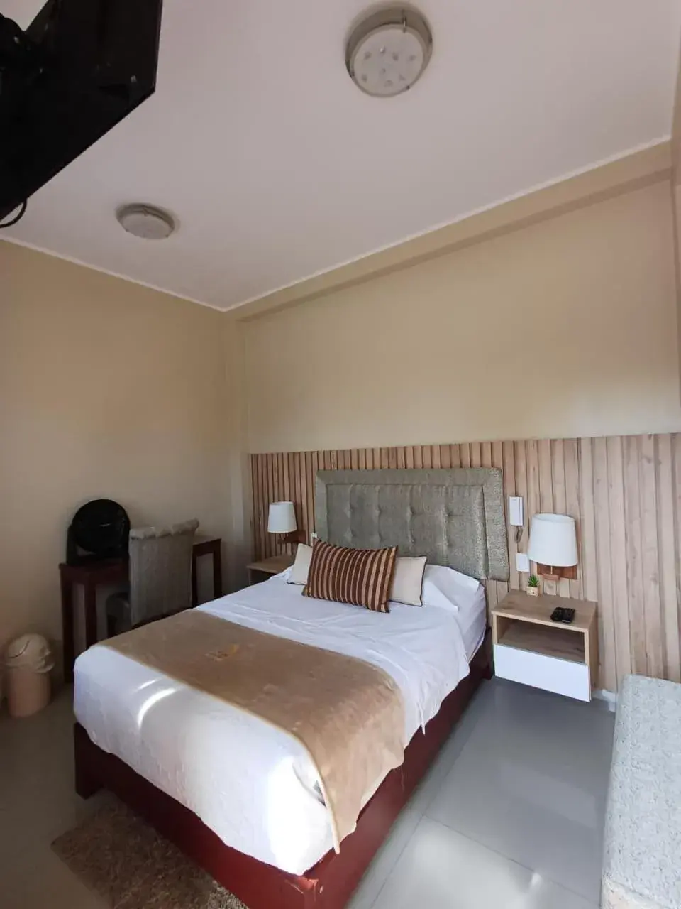 Double Room with Private Bathroom - single occupancy in Arena Hostal Double Room with Private Bathroom - single occupancy in Arena Hostal