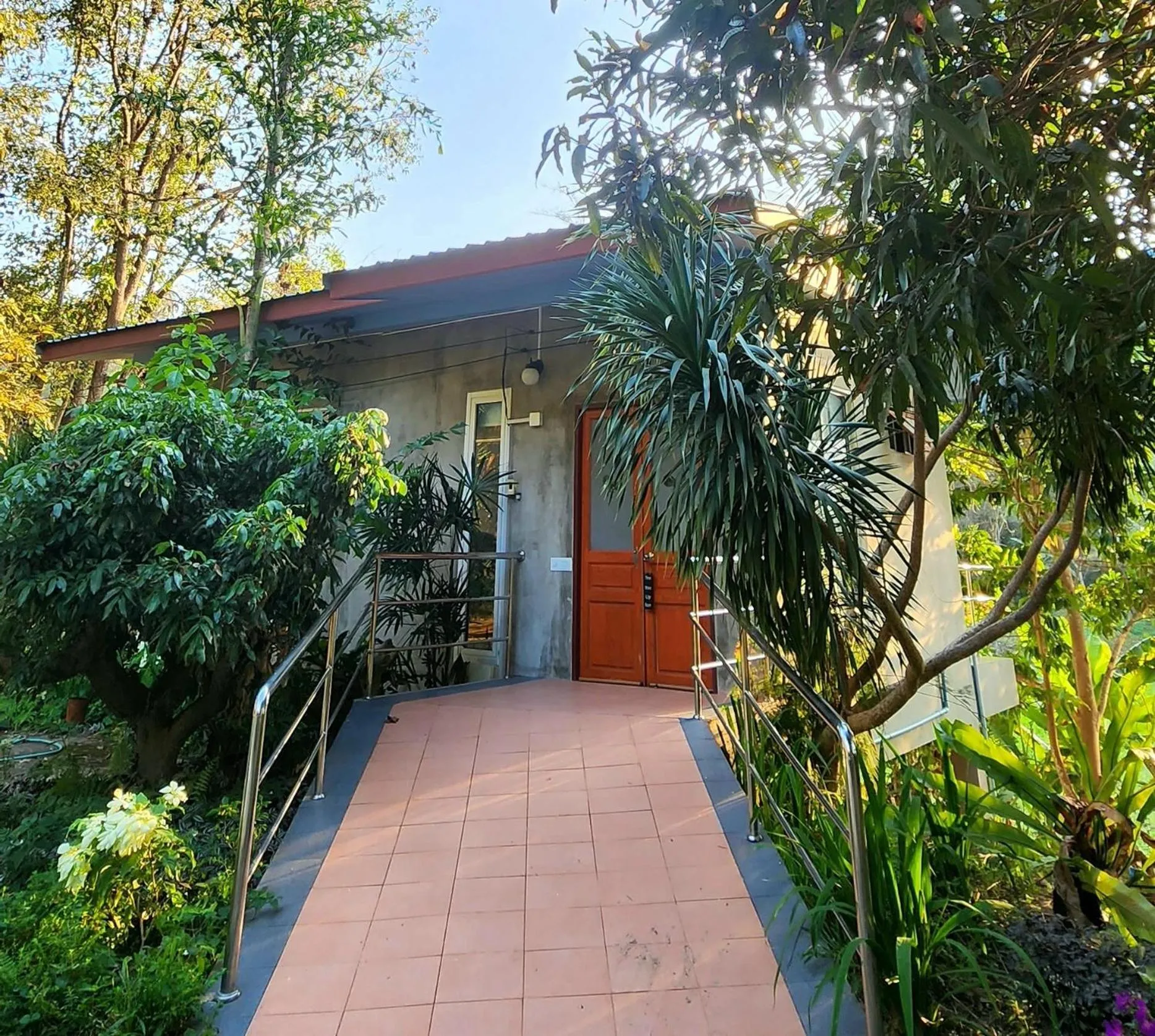 Rimtharnn Homestay Maewin