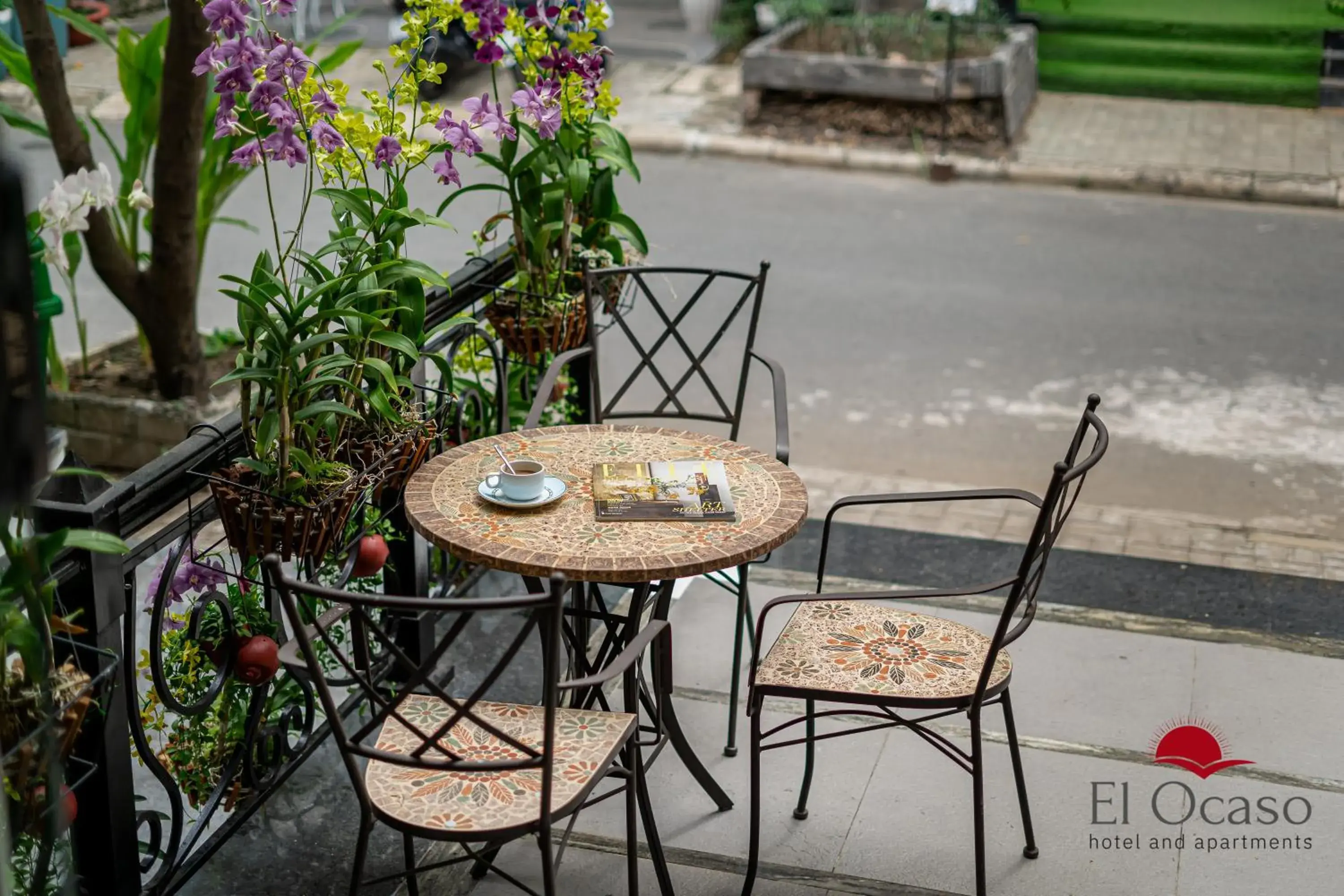 Property building in El Ocaso Hotel and Apartments Property building in El Ocaso Hotel and Apartments