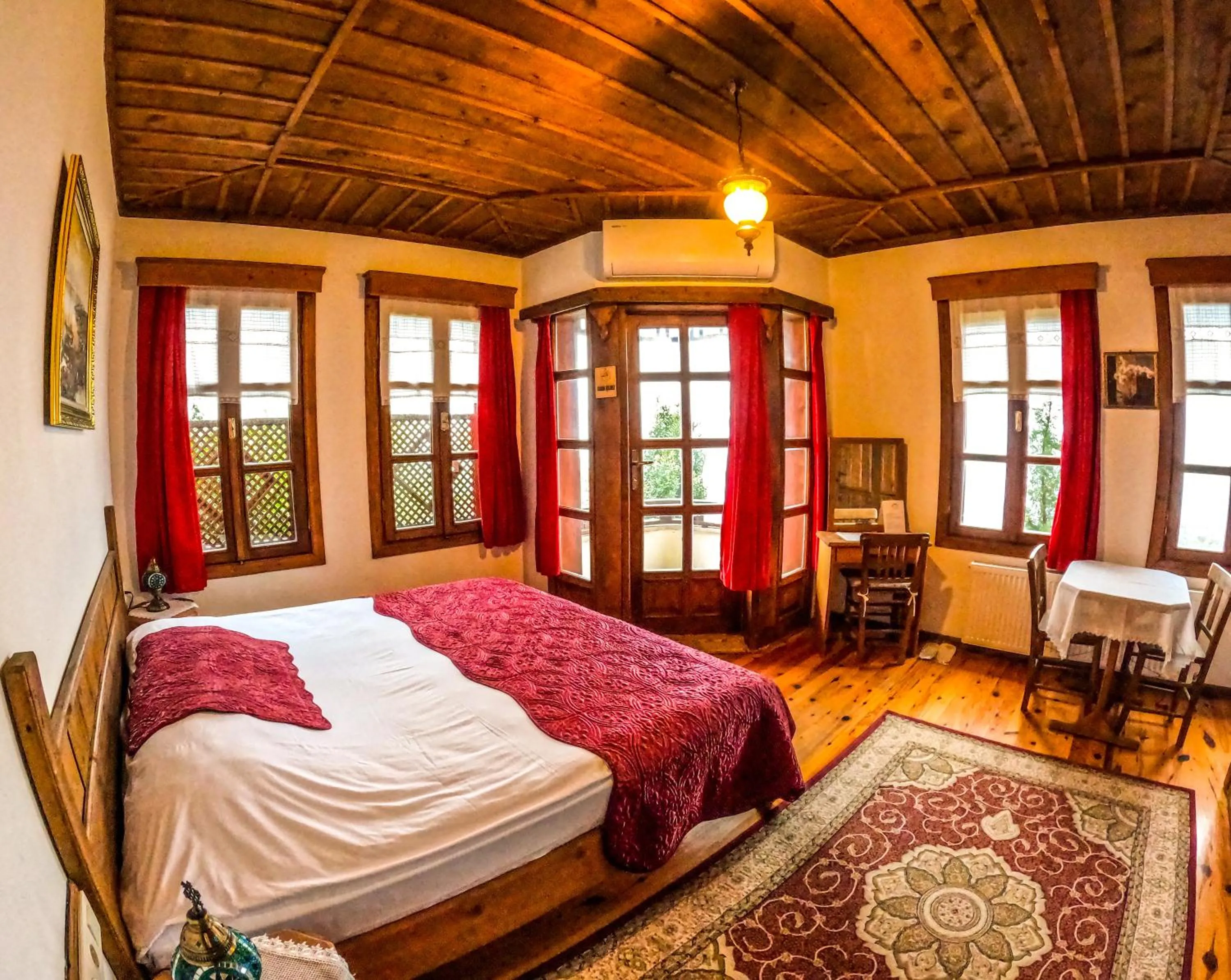 Bed in Kaf Dagi Konak Hotel