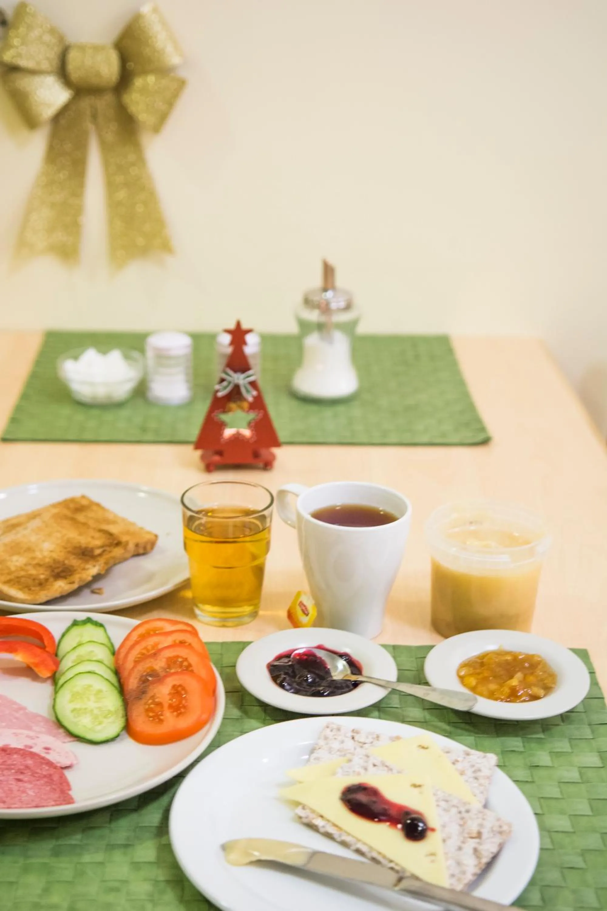 Buffet breakfast in Höfn Inn Guesthouse