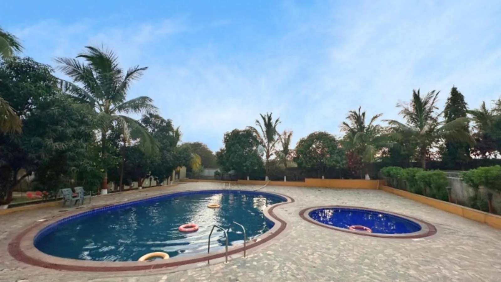 Lion Park Hotel & Resorts