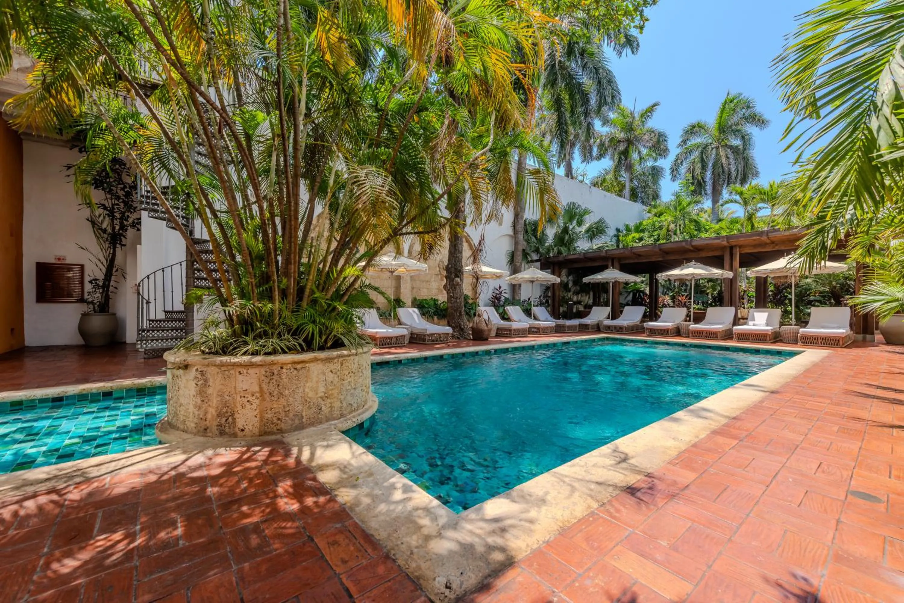 Swimming pool in Casa Pestagua Relais Châteaux