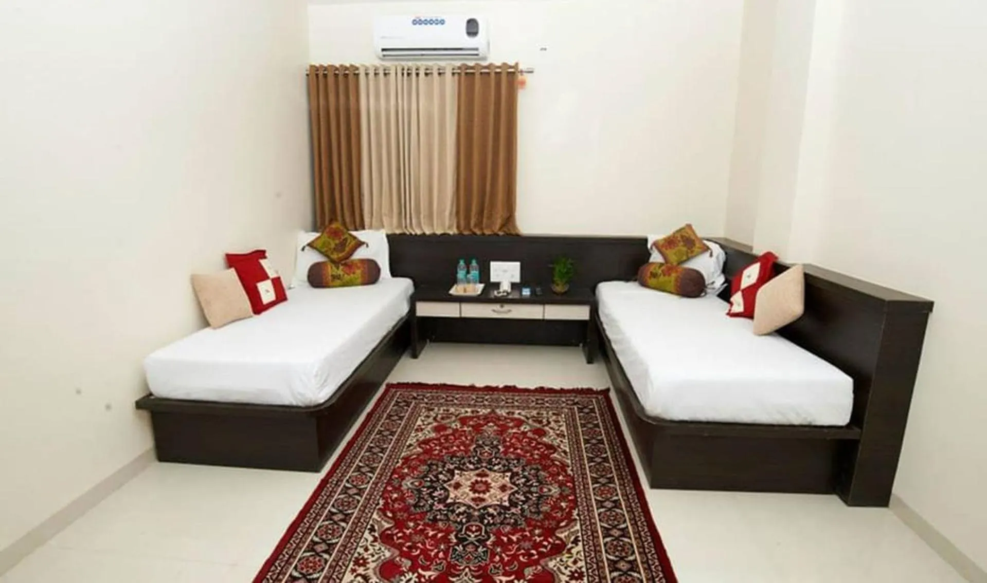 Bedroom in Hotel Shanti Kamal