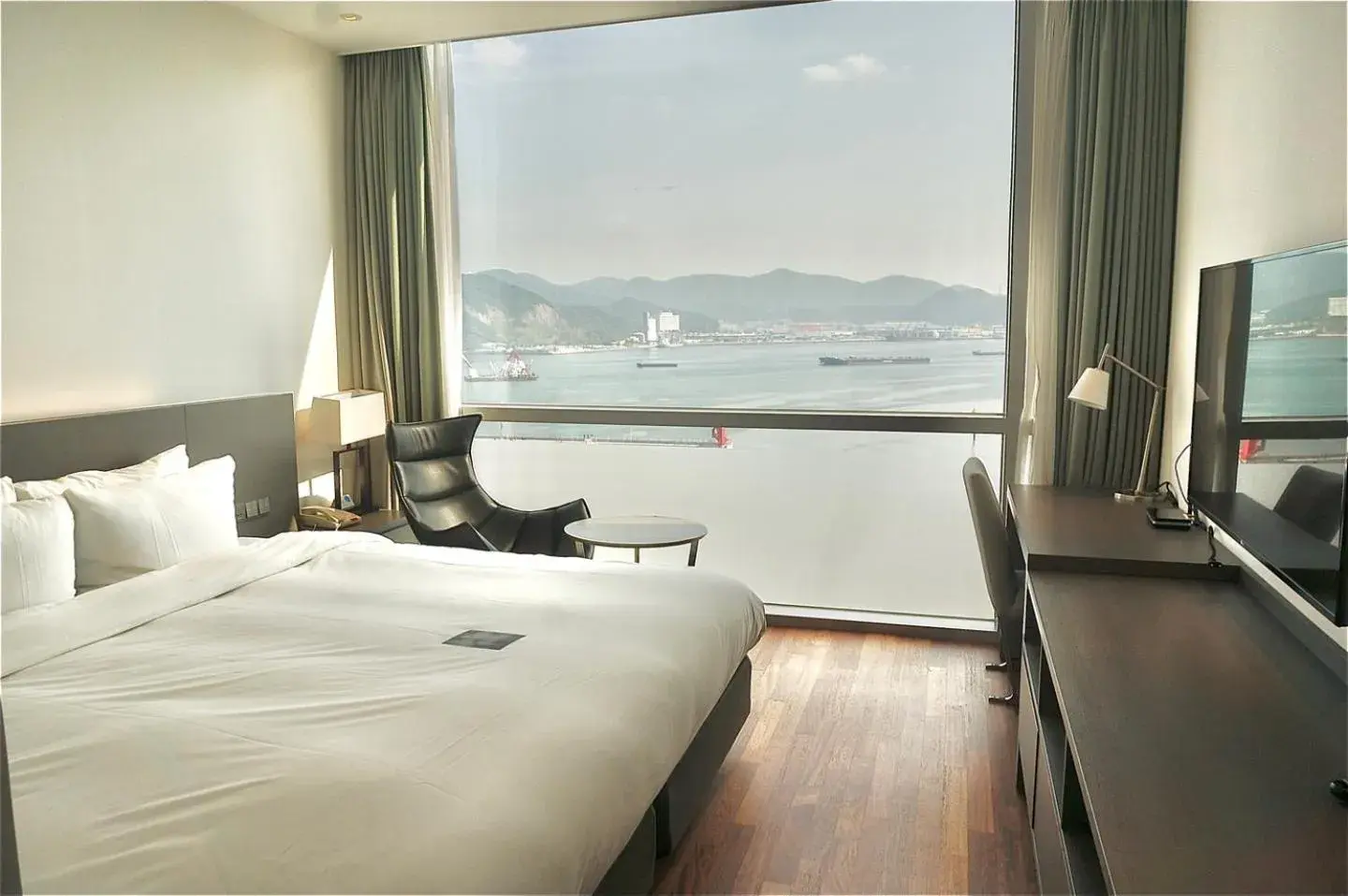 Bed in Sky View Hotel Bed in Sky View Hotel