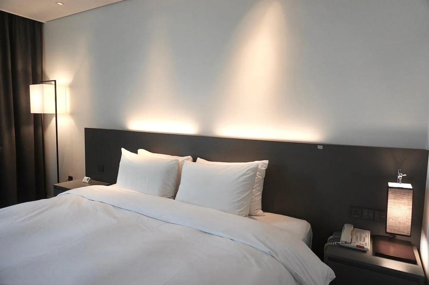 Bed in Sky View Hotel