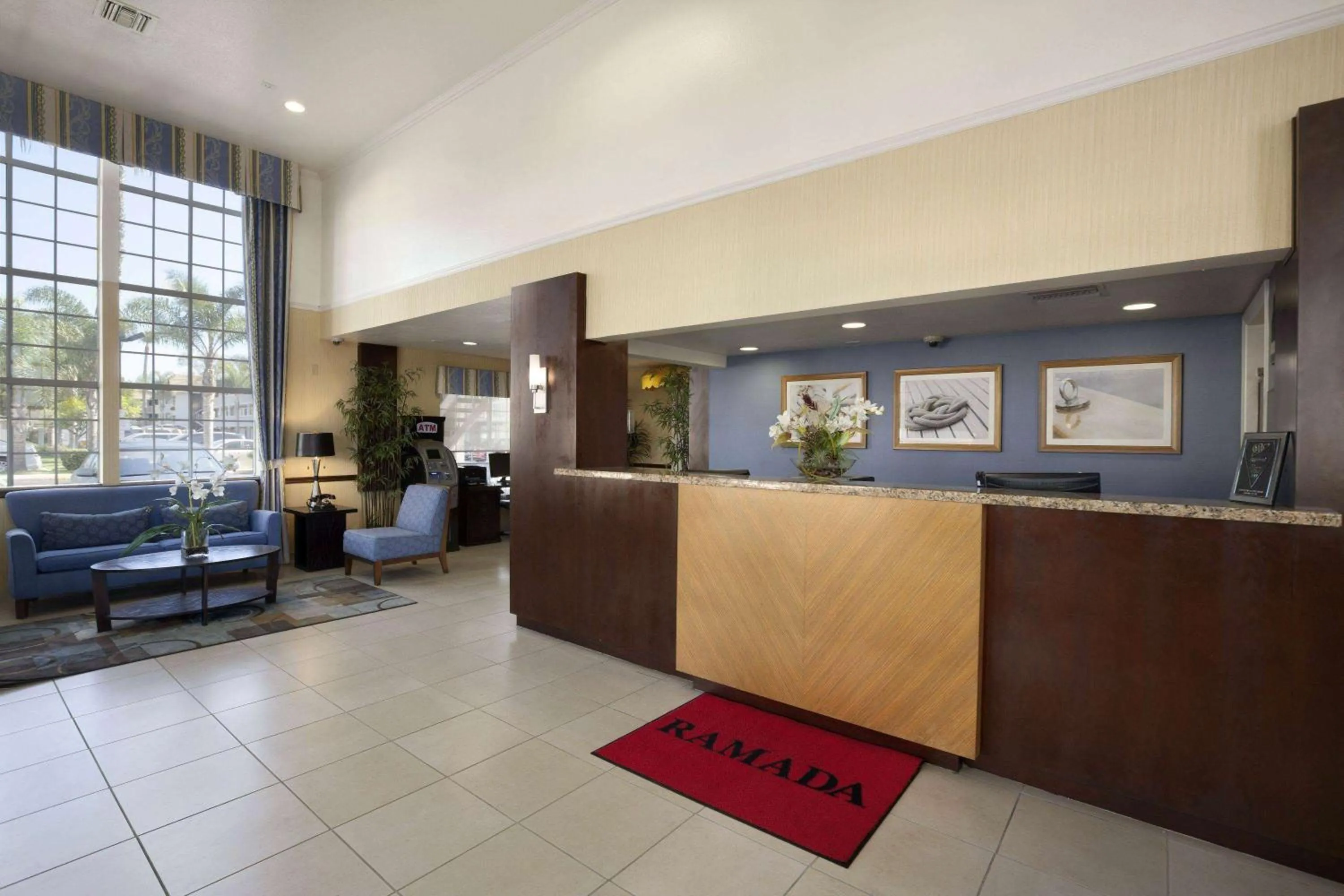 Lobby or reception in Ramada by Wyndham Costa Mesa/Newport Beach