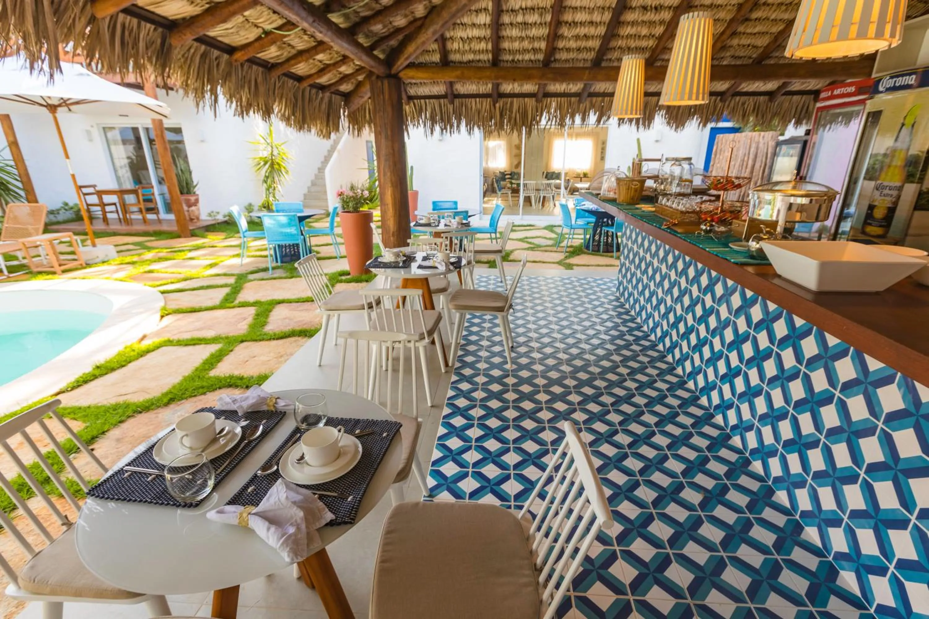 Restaurant/places to eat in La Plage Hotel Boutique