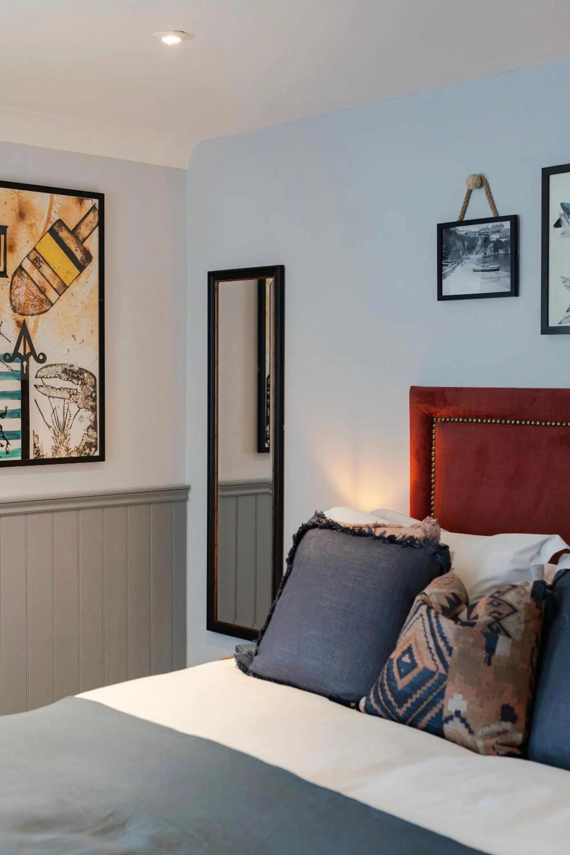 Bed in Port Gaverne Hotel