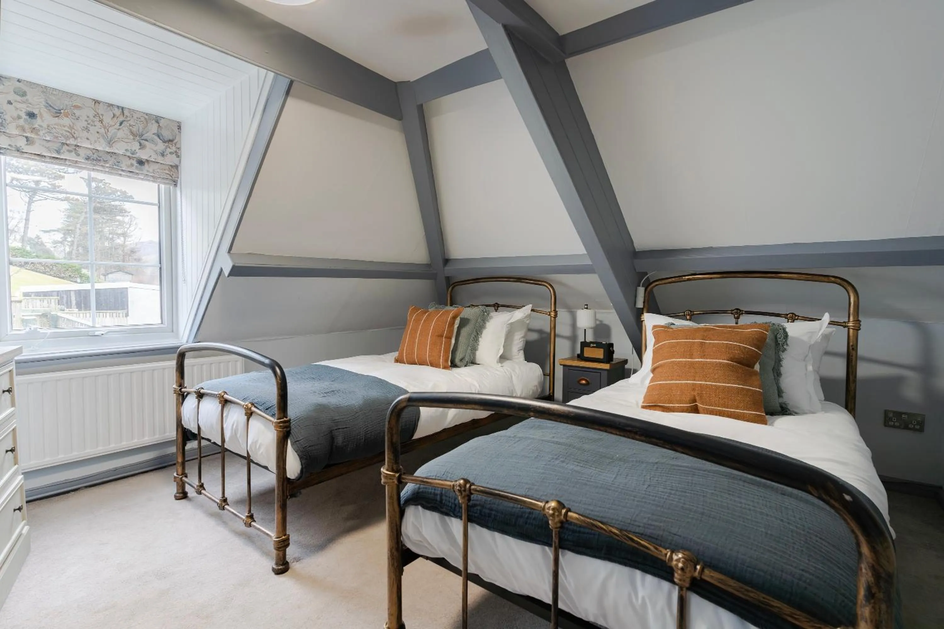 Bed in Port Gaverne Hotel