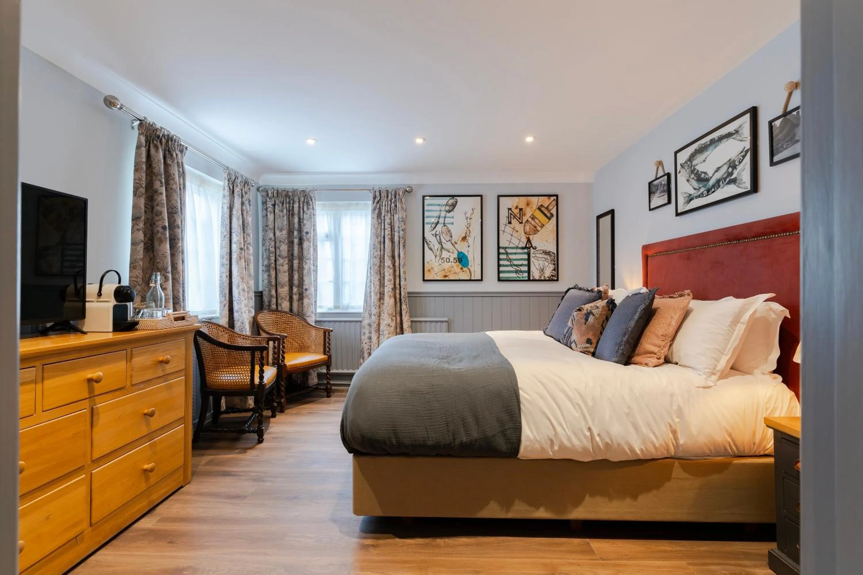 Bed in Port Gaverne Hotel