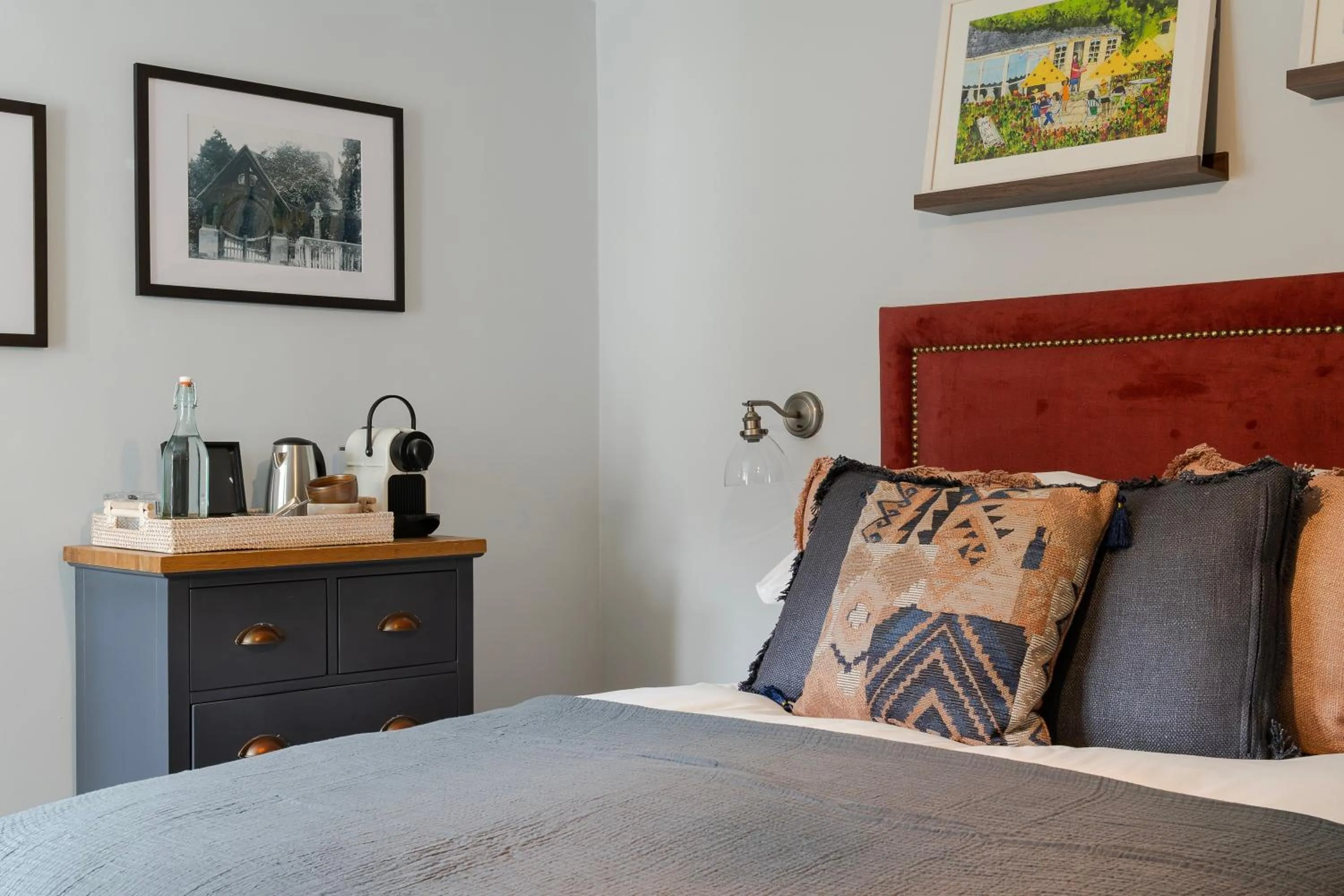 Bed in Port Gaverne Hotel