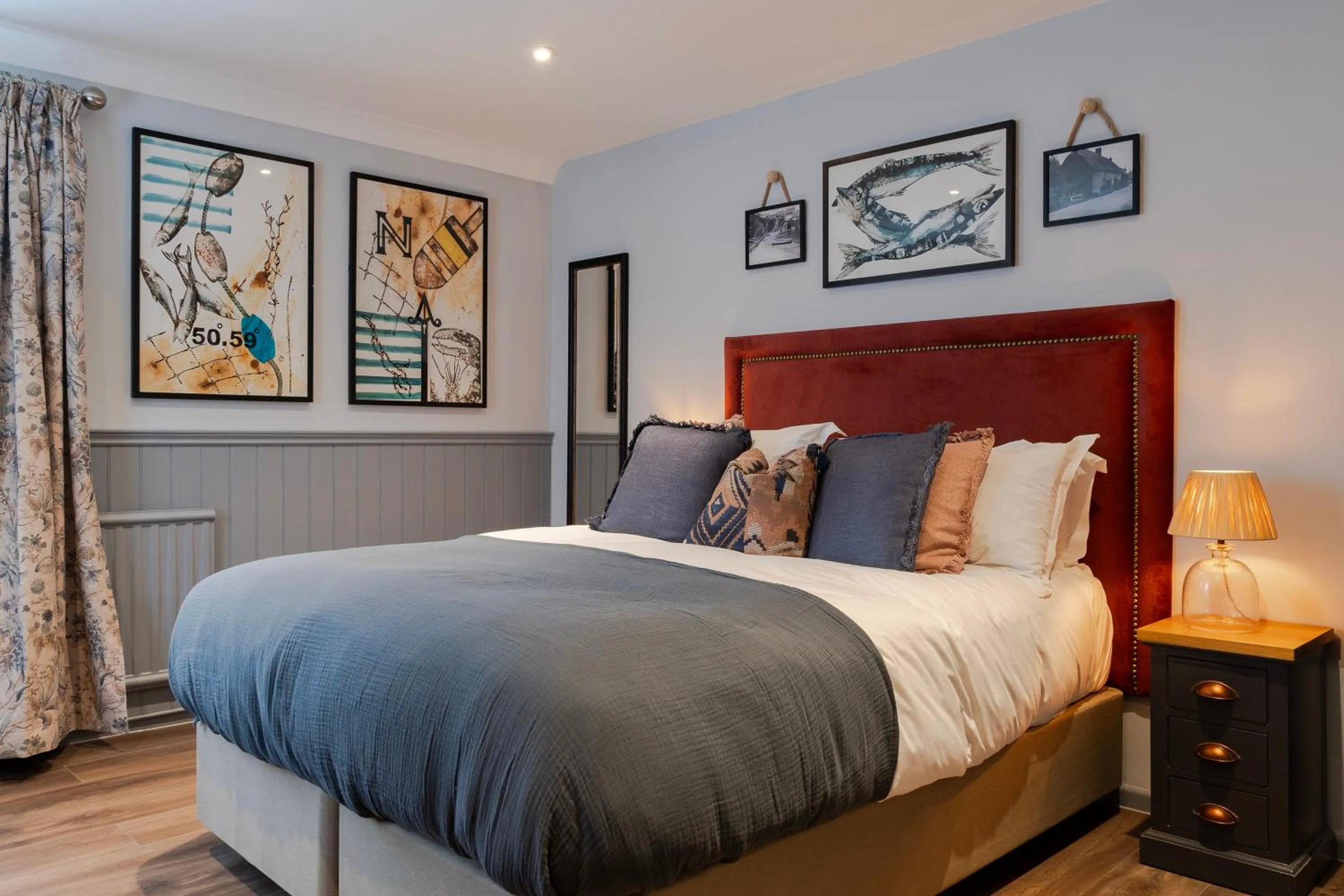 Bed in Port Gaverne Hotel