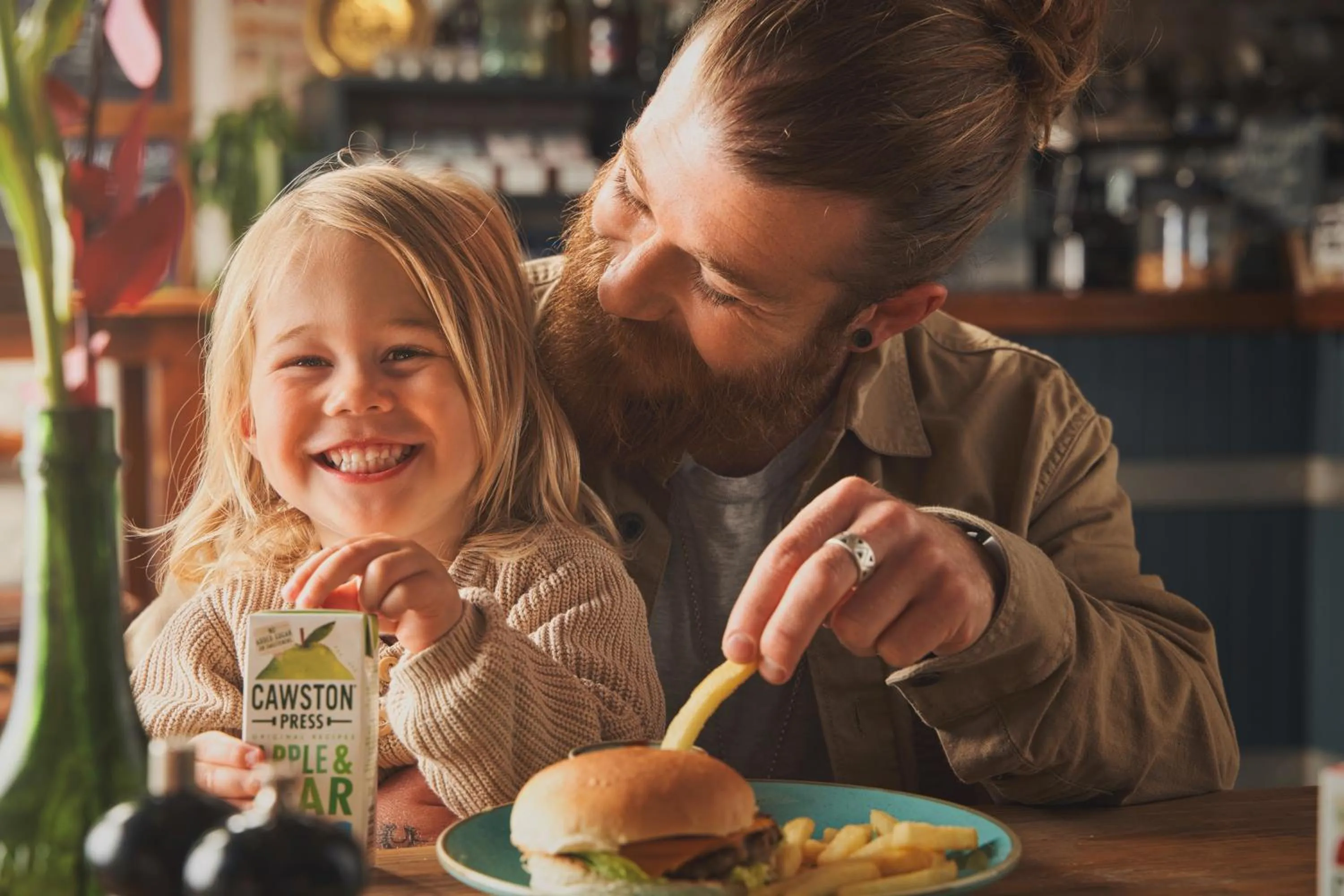 Food and drinks in Port Gaverne Hotel