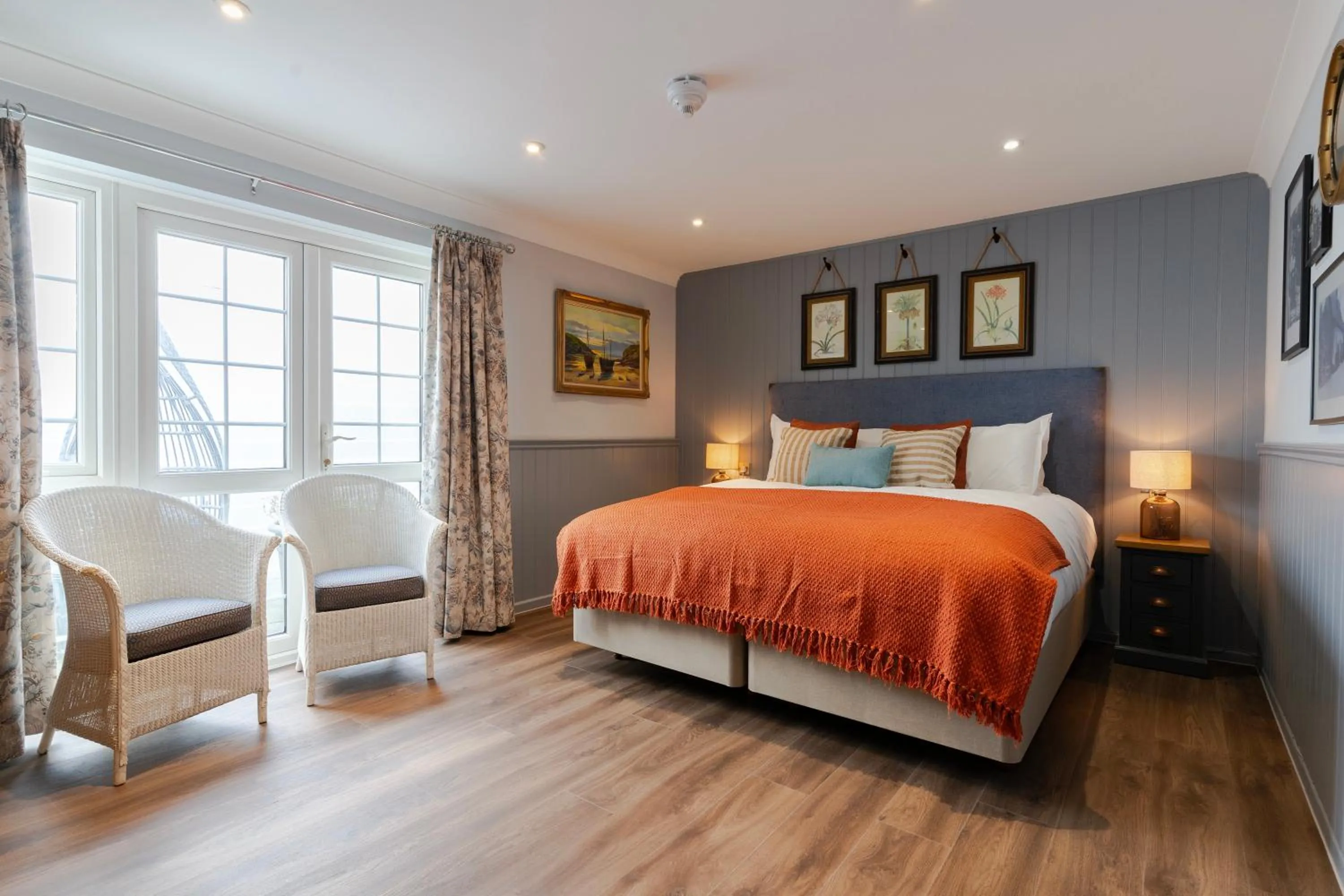 Bed in Port Gaverne Hotel