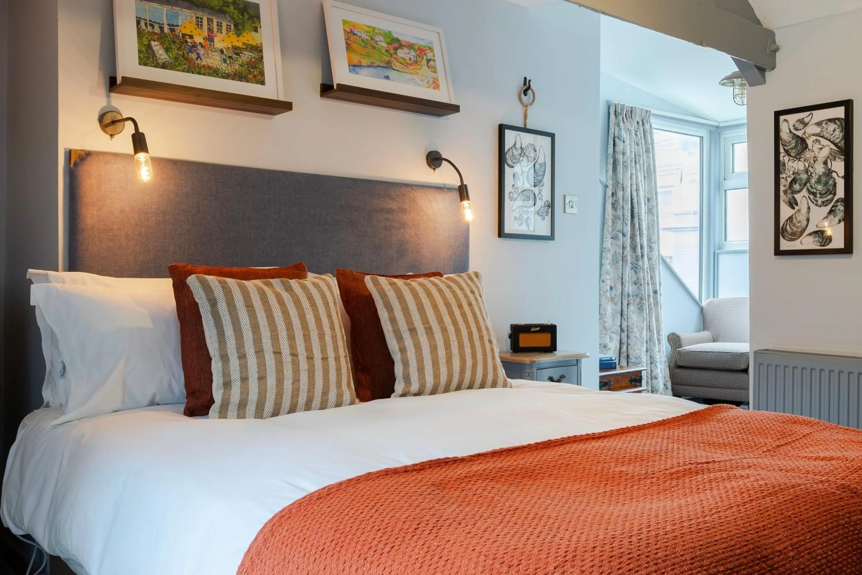 Bed in Port Gaverne Hotel