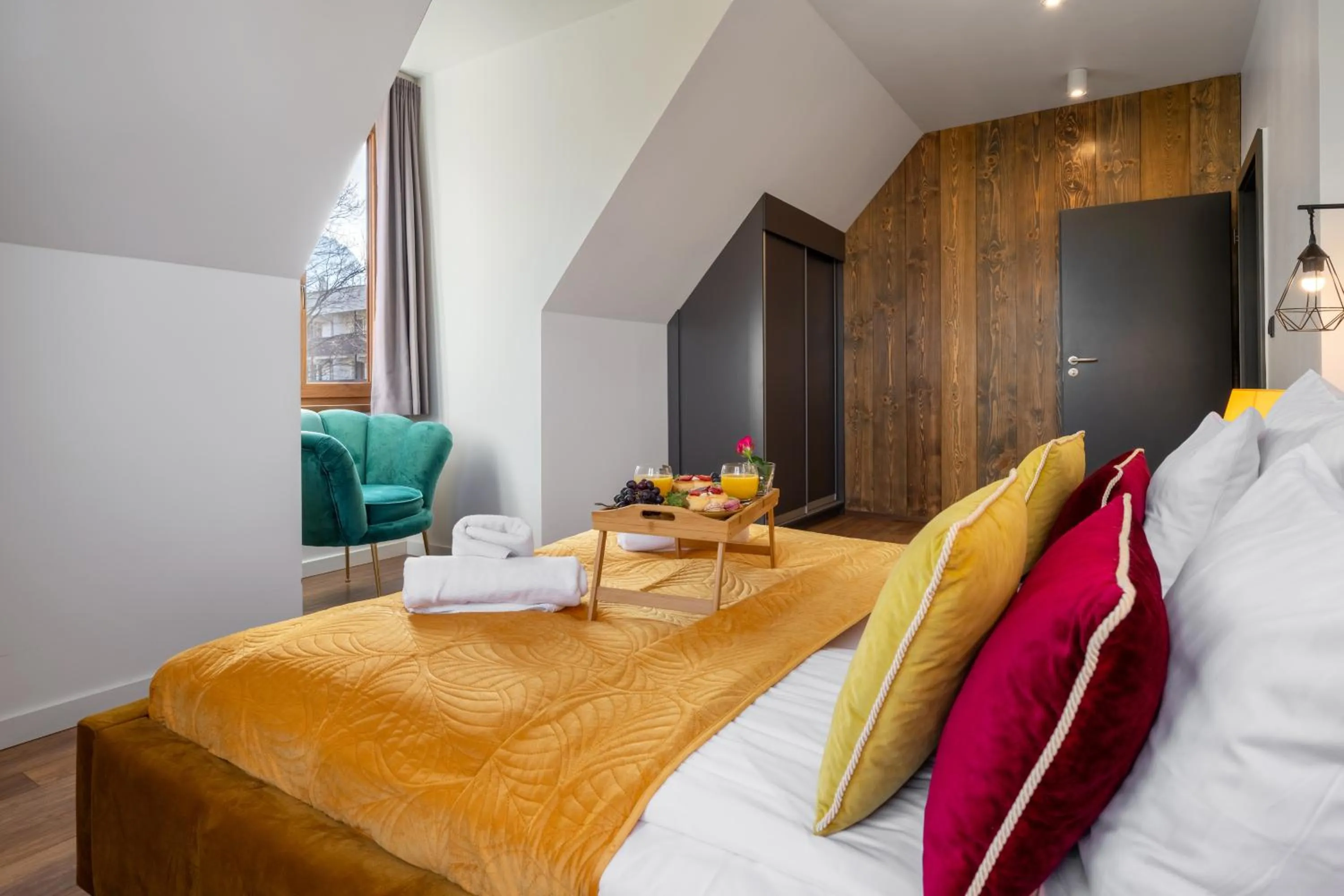 Bed in WILLA JAROSTA & SPA, AC -free parking