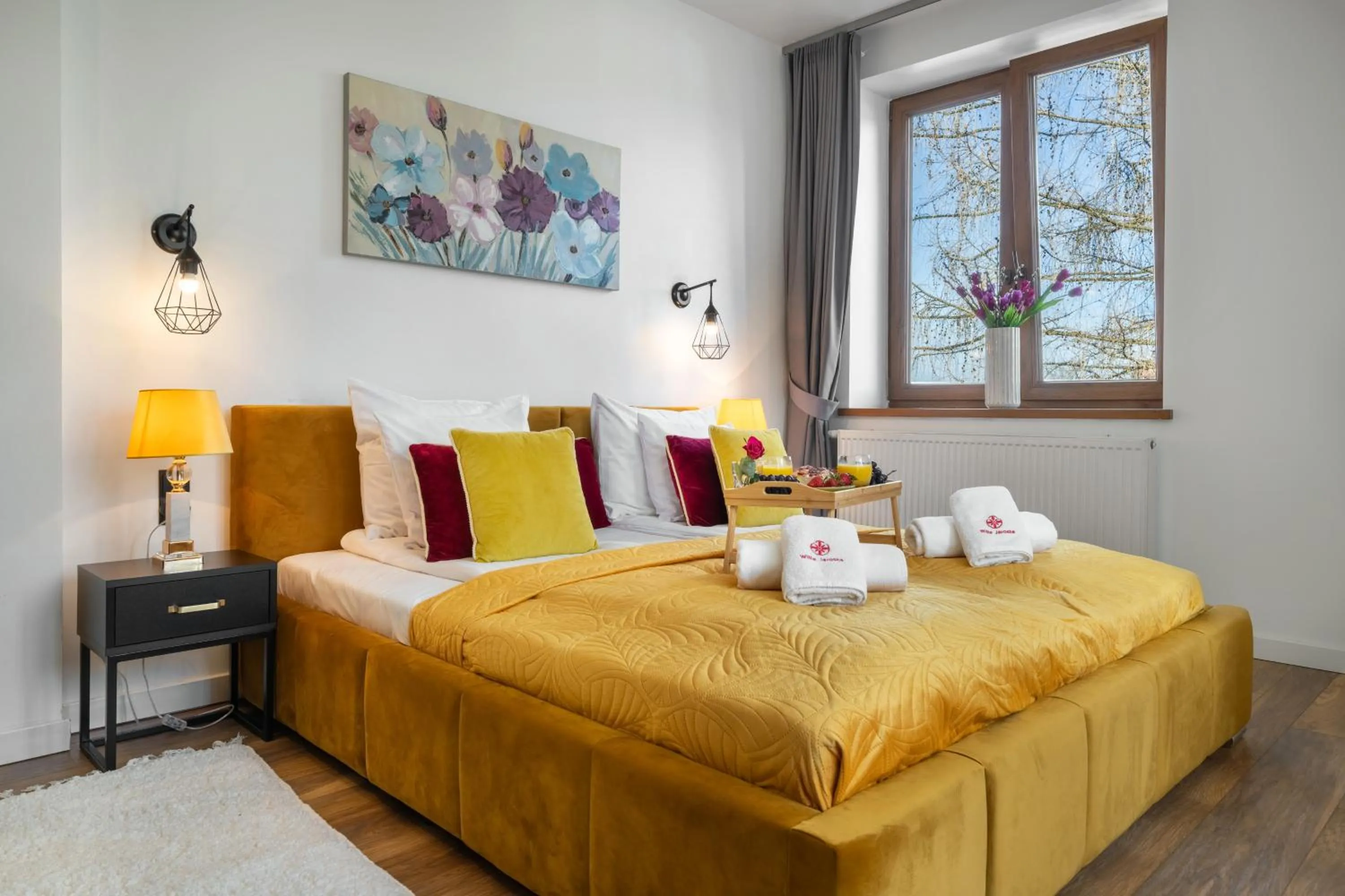 Bed in WILLA JAROSTA & SPA, AC -free parking