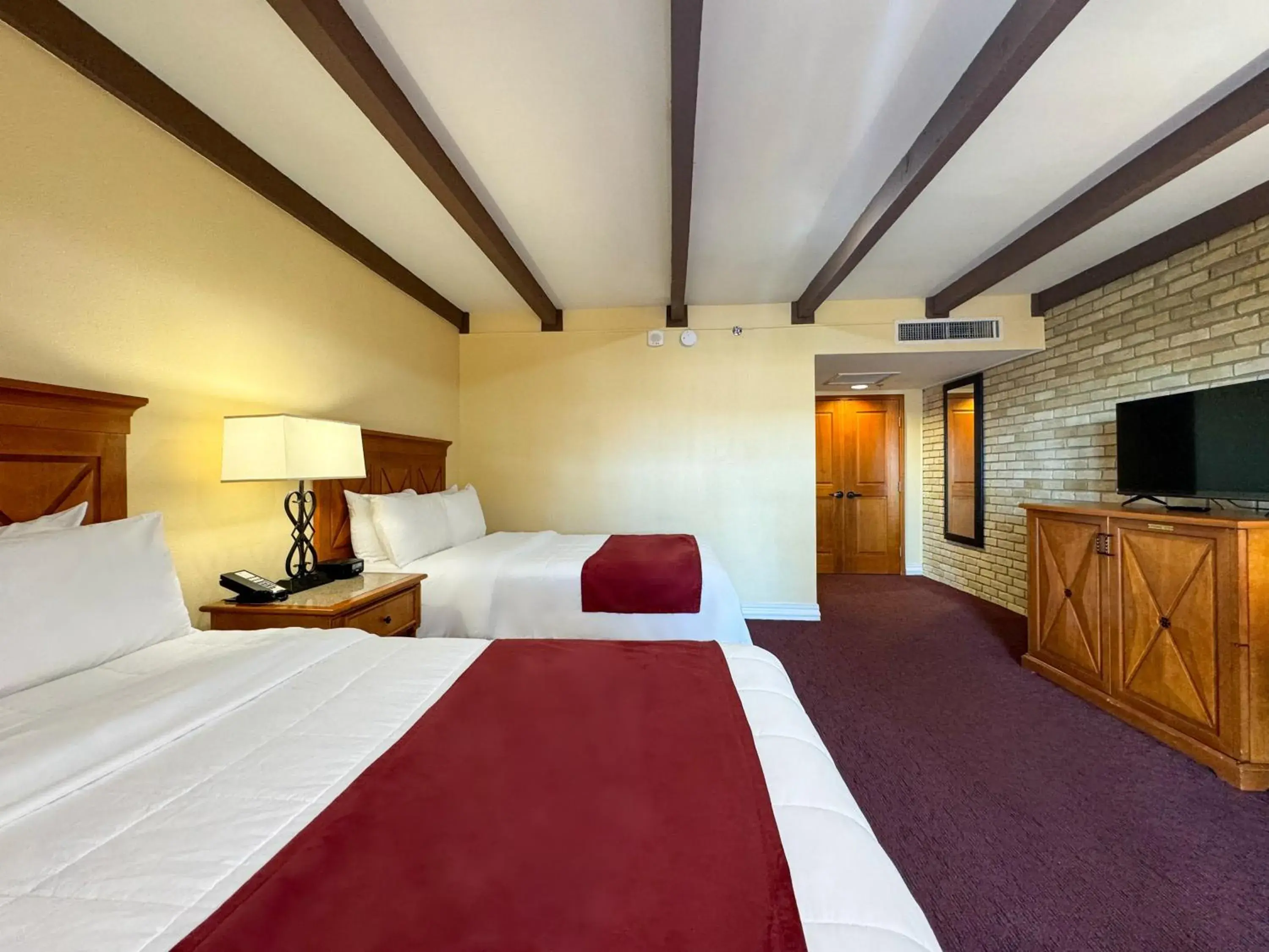 Bed in La Posada Hotel Bed in La Posada Hotel