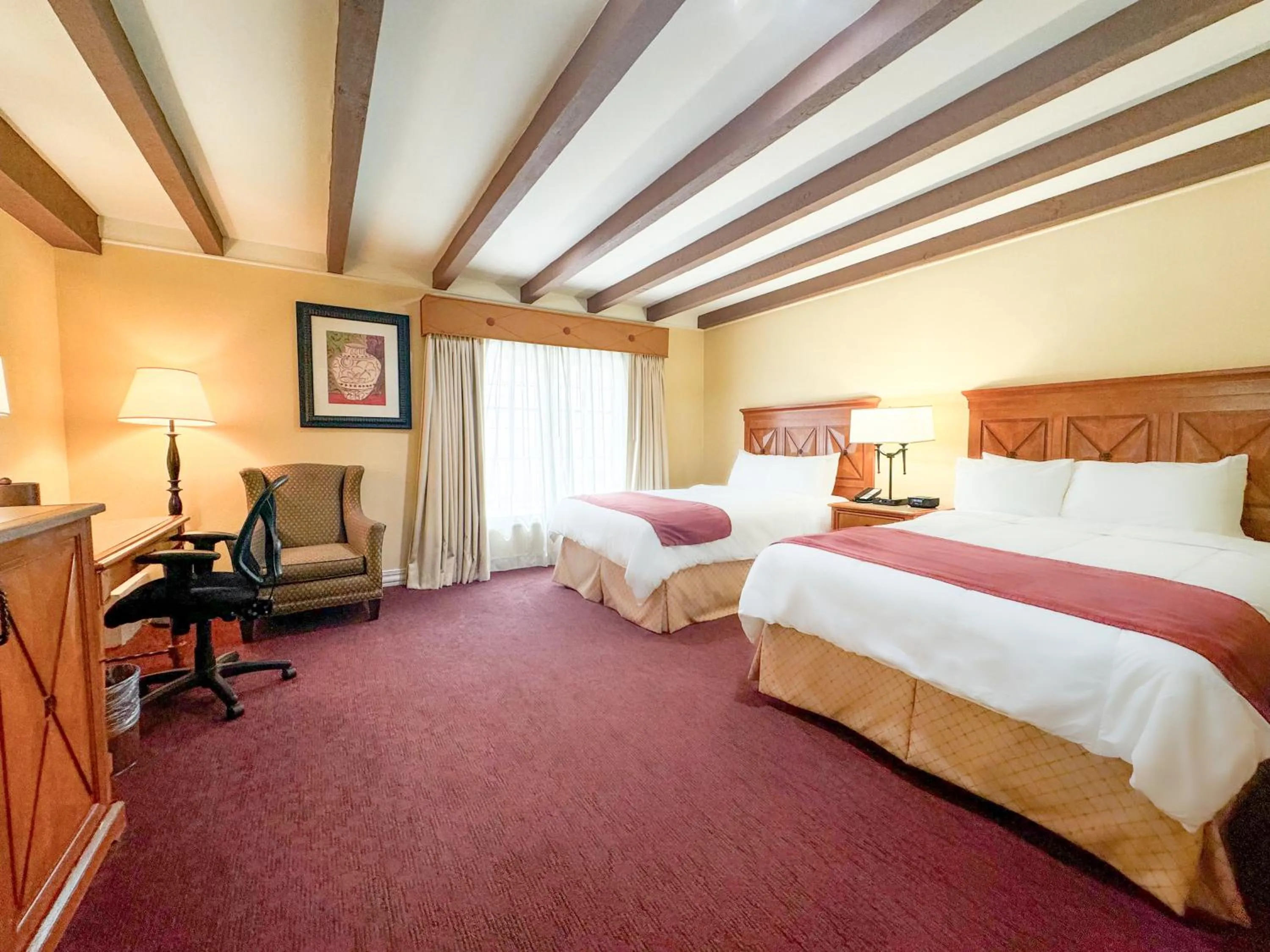 Bed in La Posada Hotel