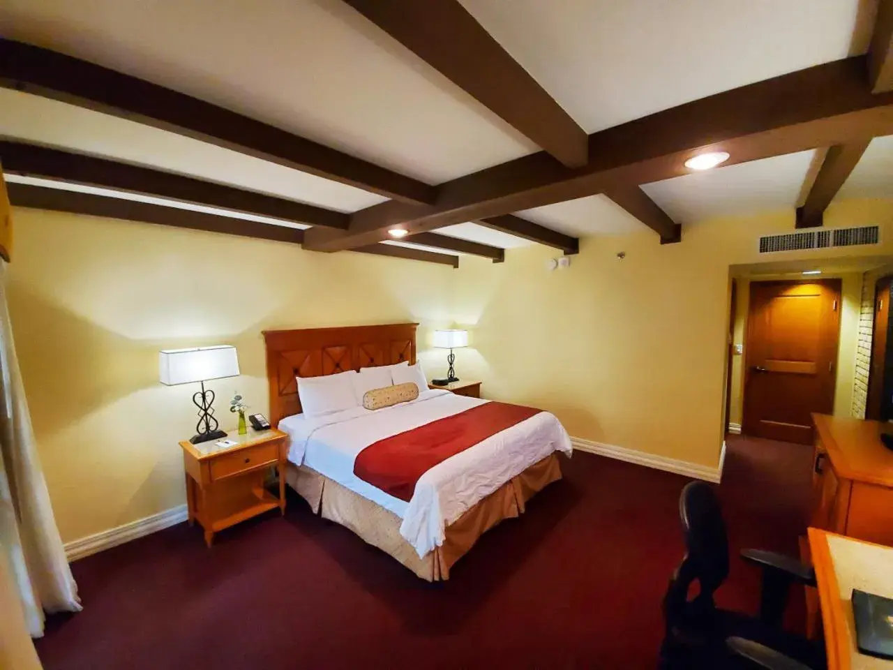 Bed in La Posada Hotel Bed in La Posada Hotel