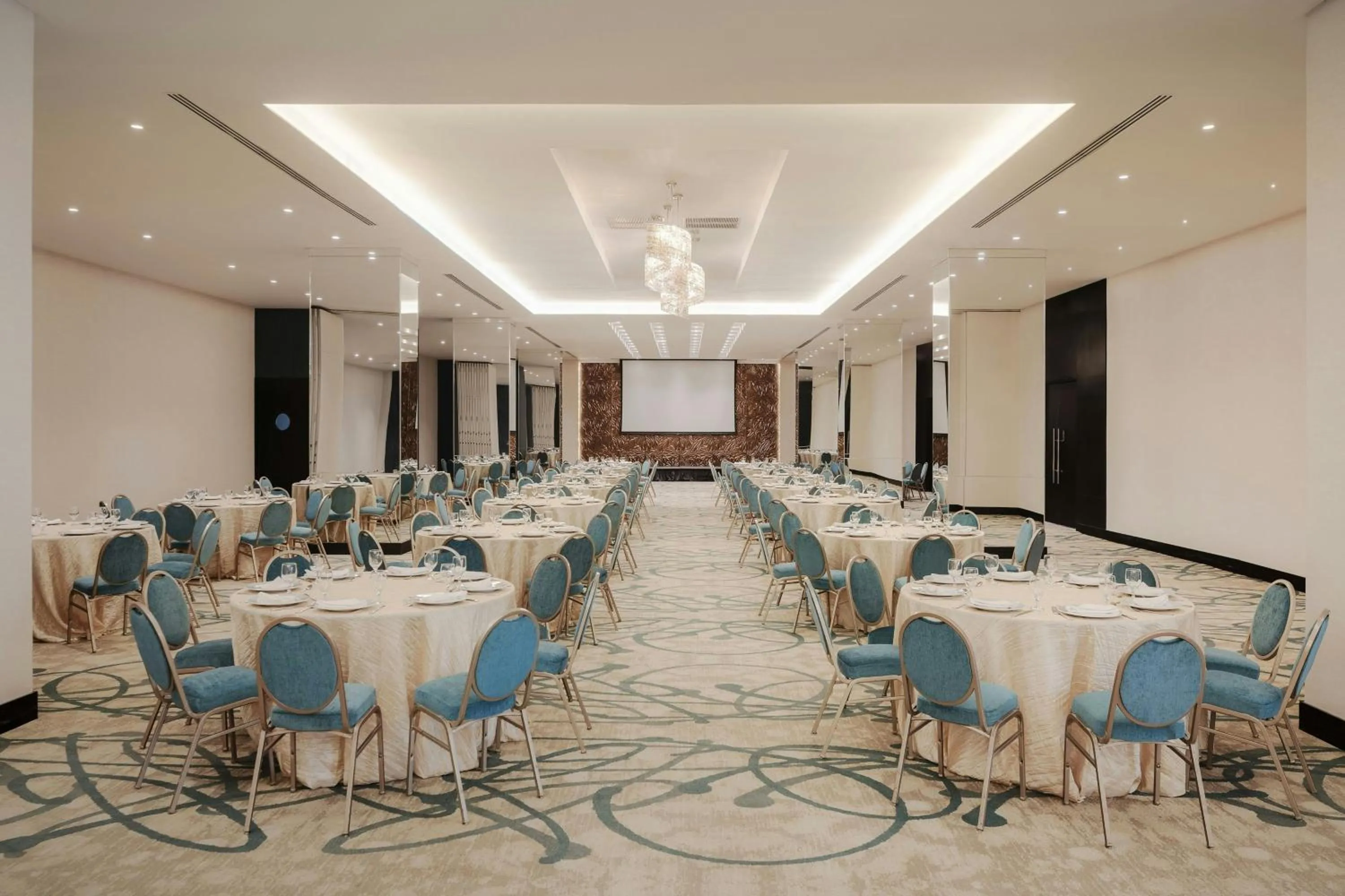 Meeting/conference room in Renaissance Panama City Hotel