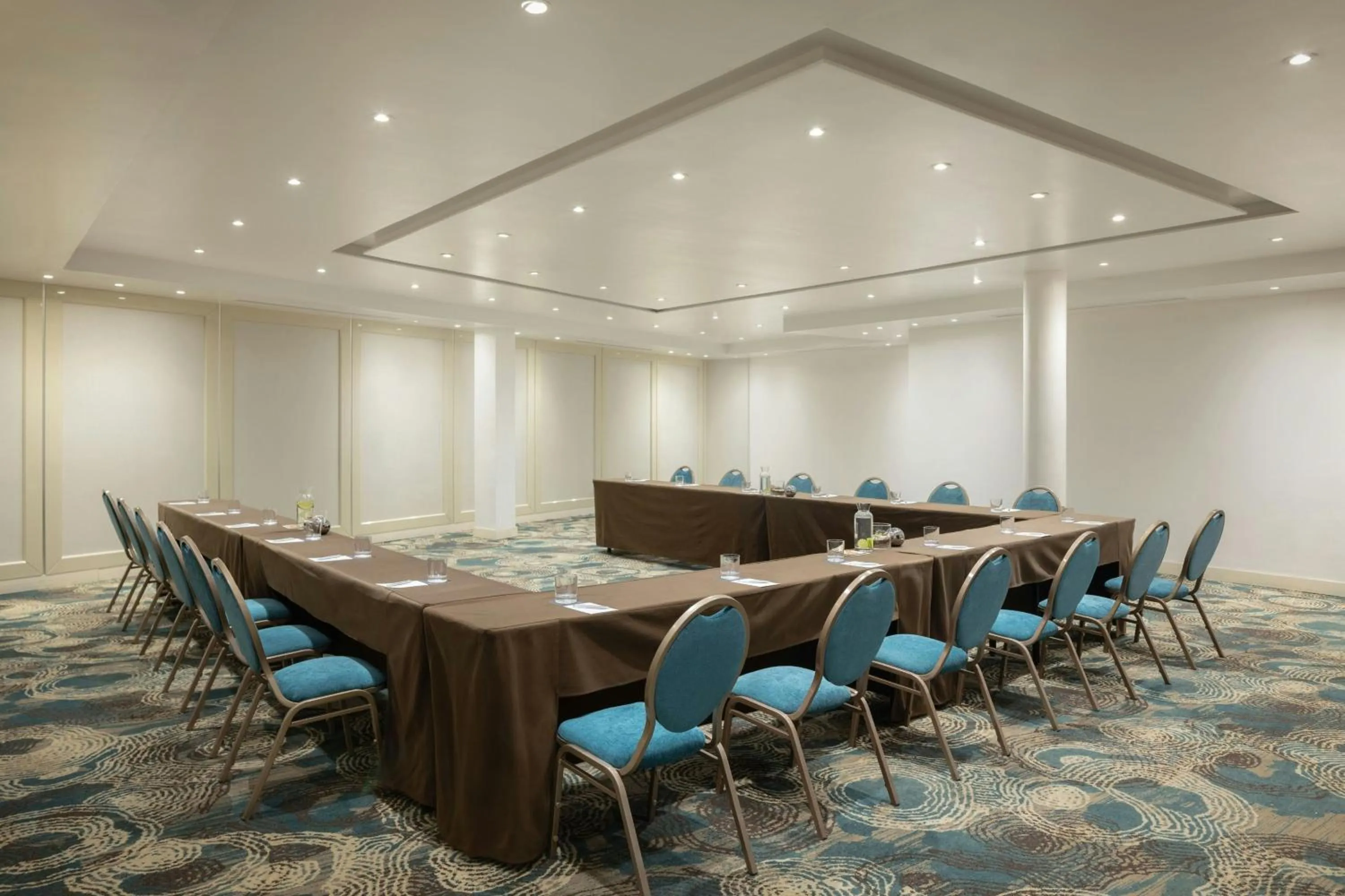 Meeting/conference room in Renaissance Panama City Hotel
