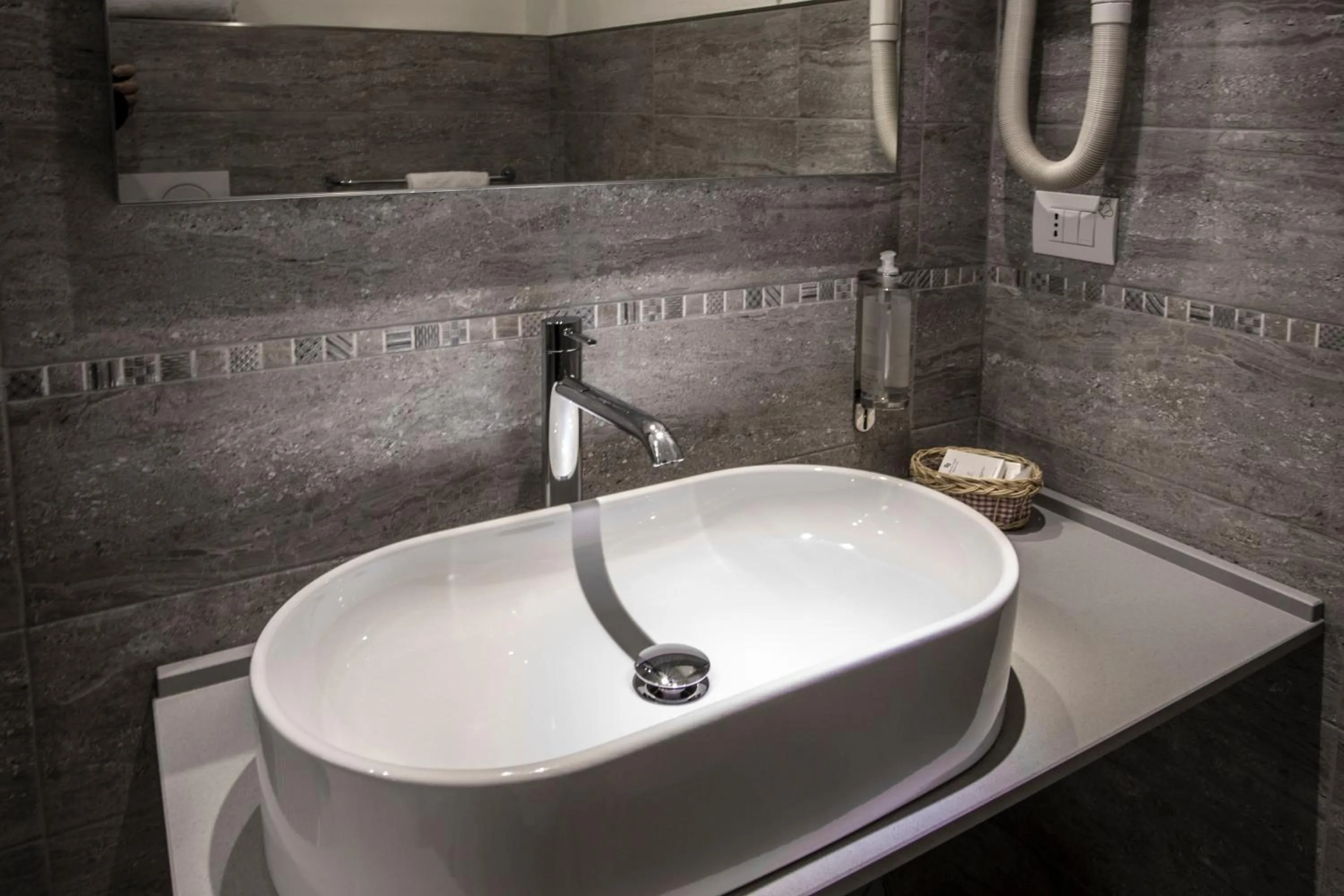 Toilet in Hotel Ristorante Eurossola