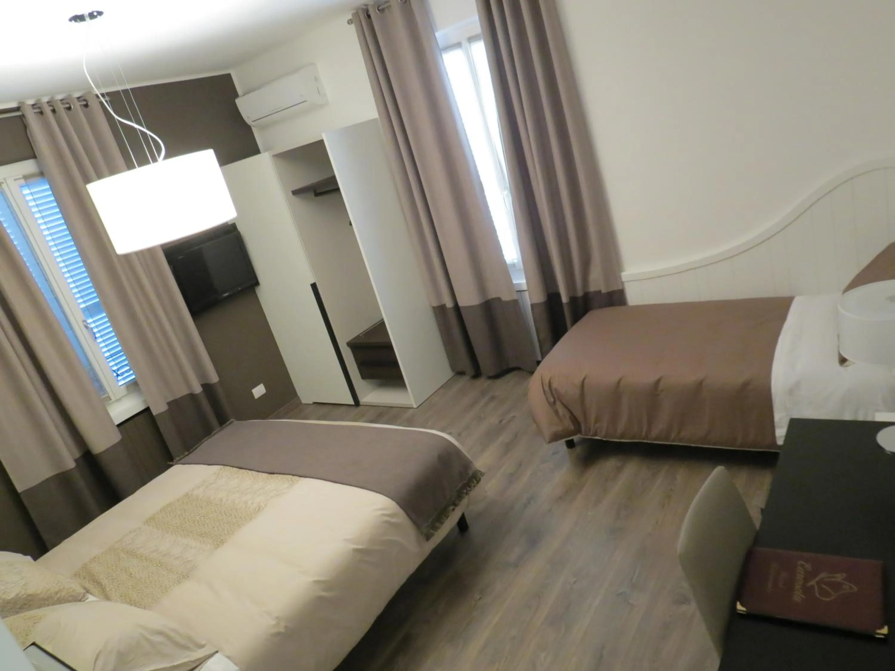 Photo of the whole room, Bed in Hotel Ristorante Eurossola