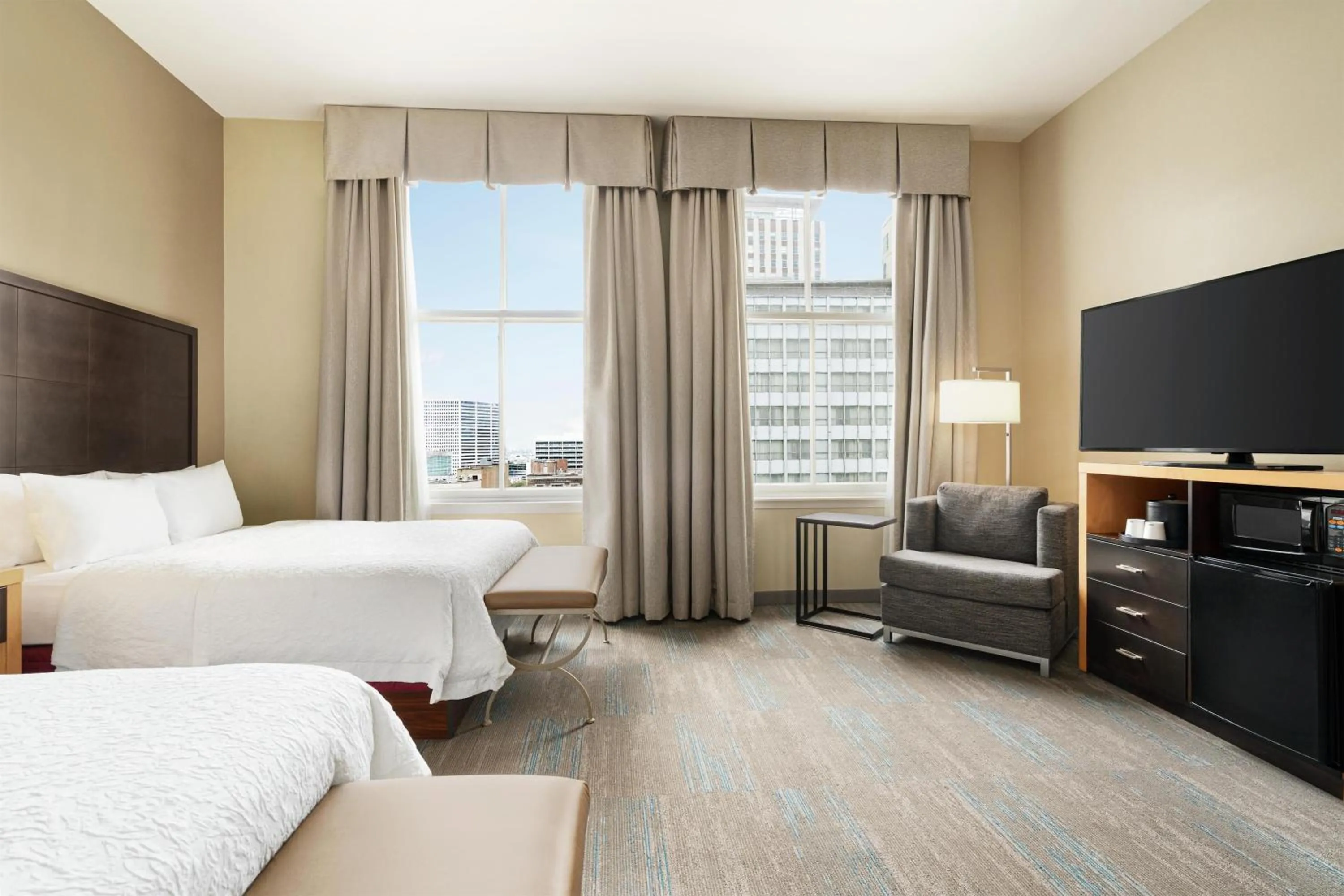 Bed in Hampton Inn & Suites New Orleans Downtown French Quarter Area