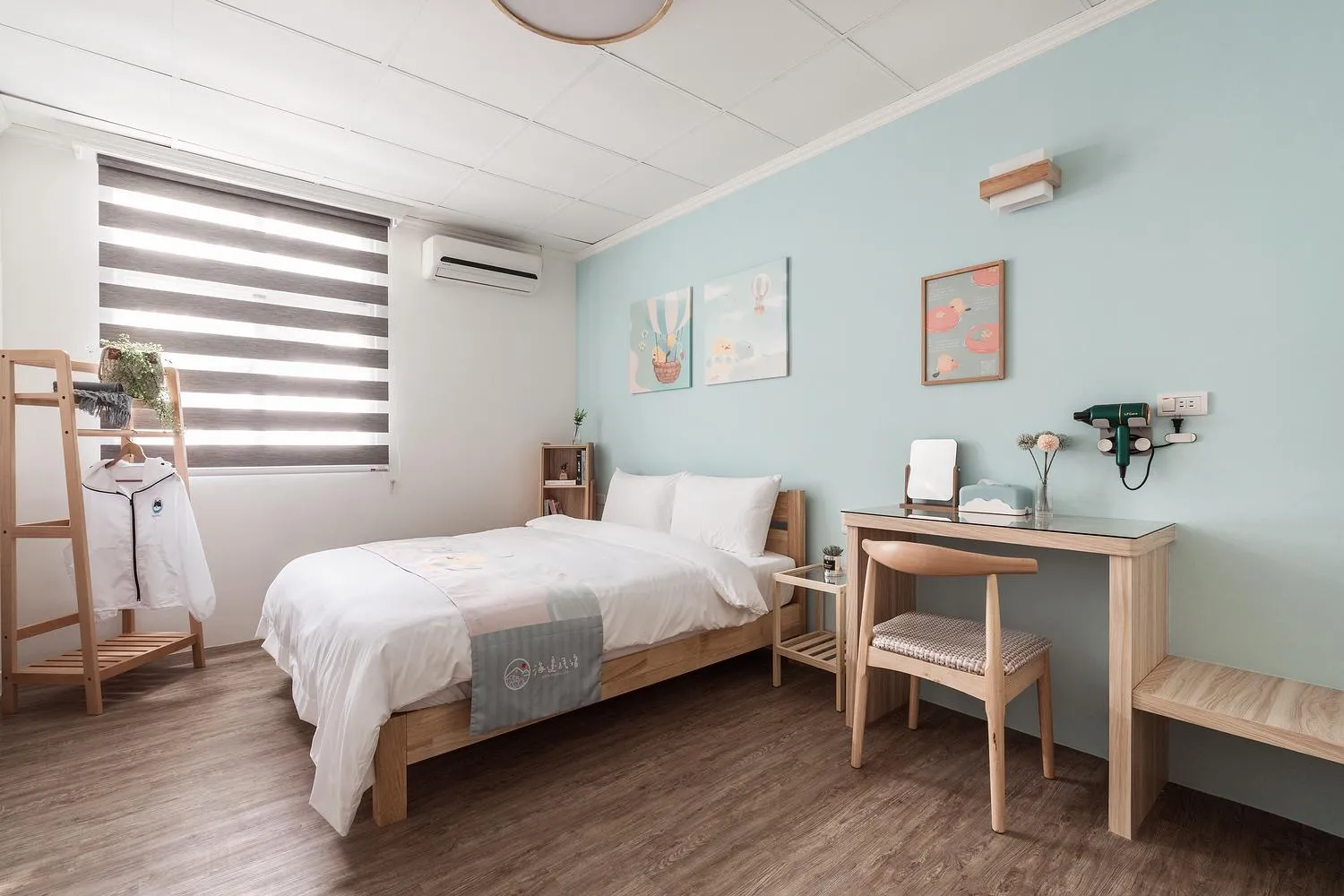 People, Bed in Hibnb Guesthouse