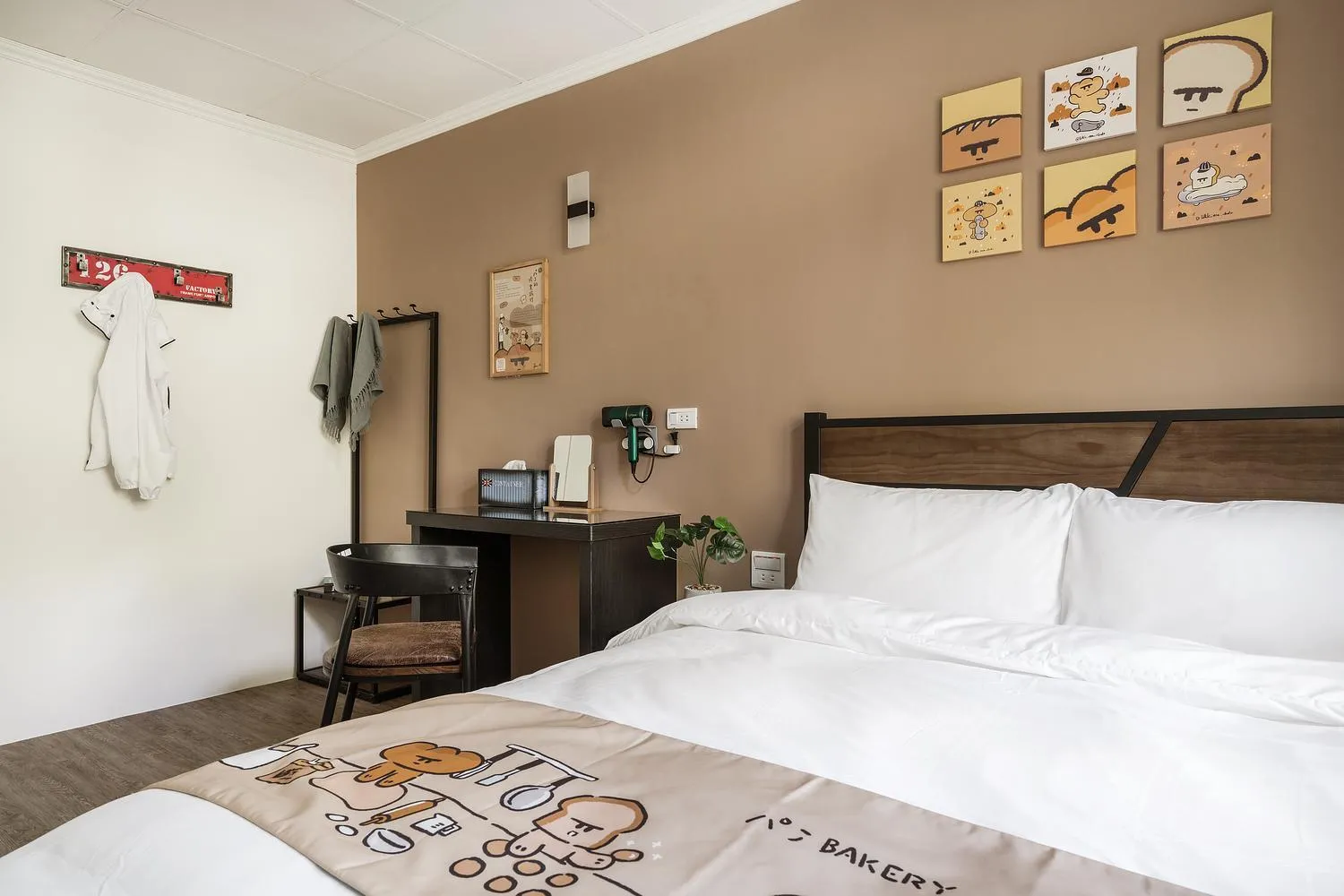People, Bed in Hibnb Guesthouse