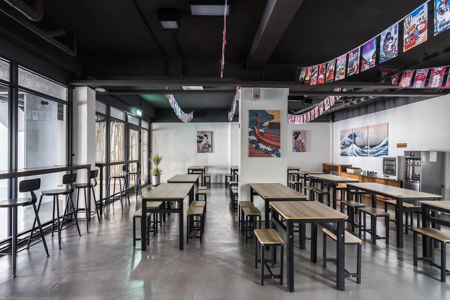 Restaurant/places to eat in Hibnb Guesthouse