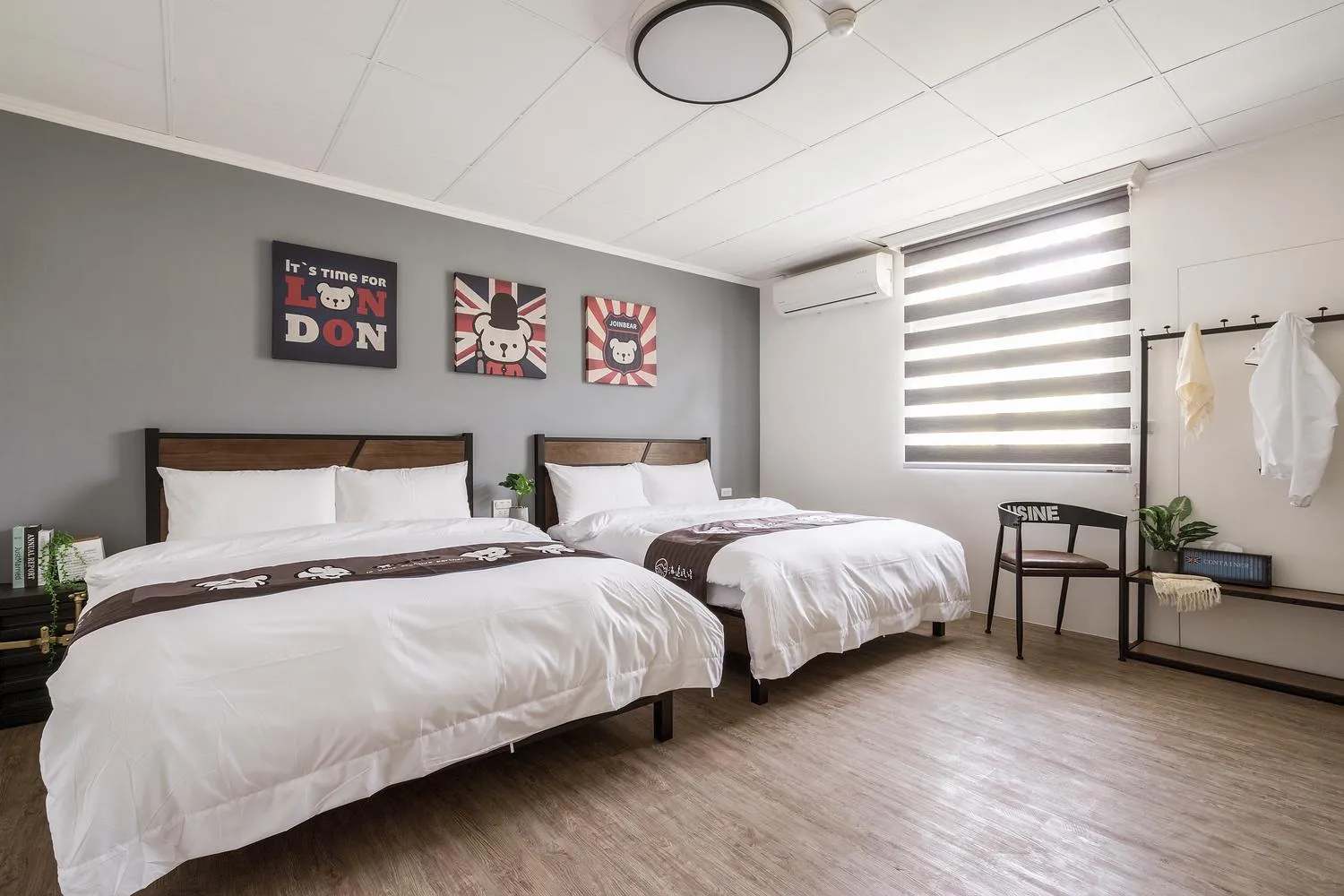 People, Bed in Hibnb Guesthouse