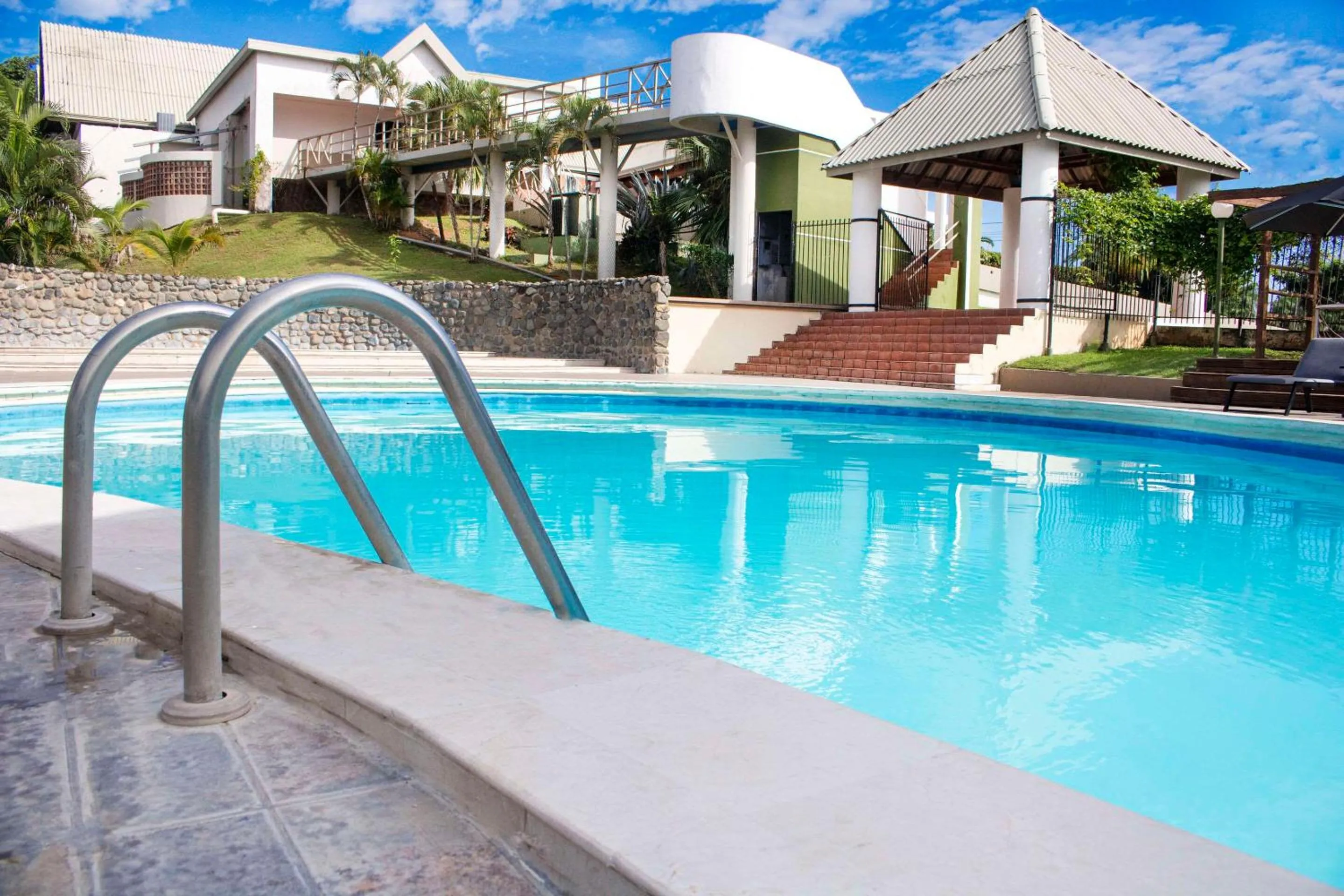 Swimming pool in Hotel Faranda Guayacanes, a member of Radisson Individuals