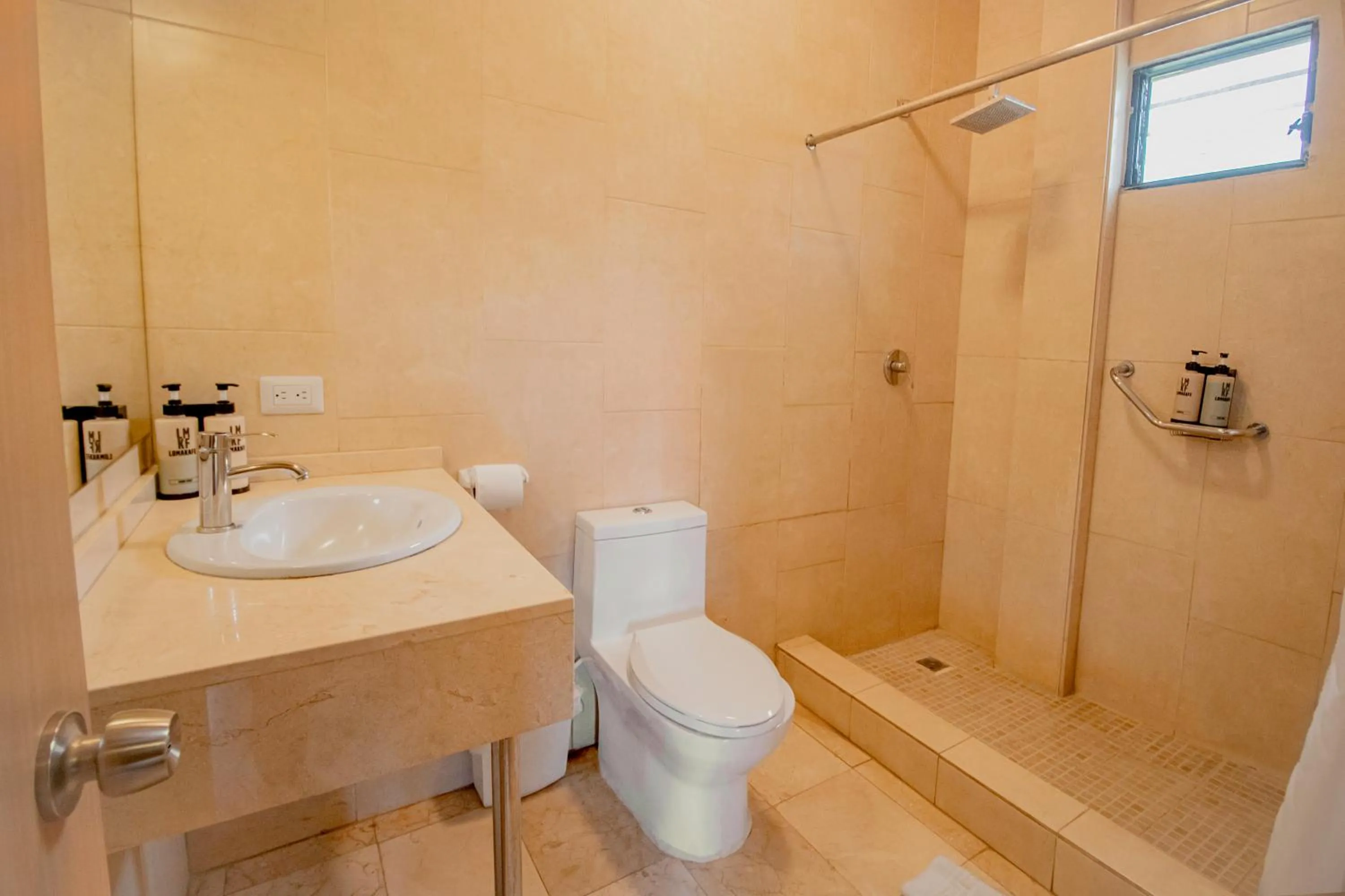 Shower in Hotel Faranda Guayacanes, a member of Radisson Individuals