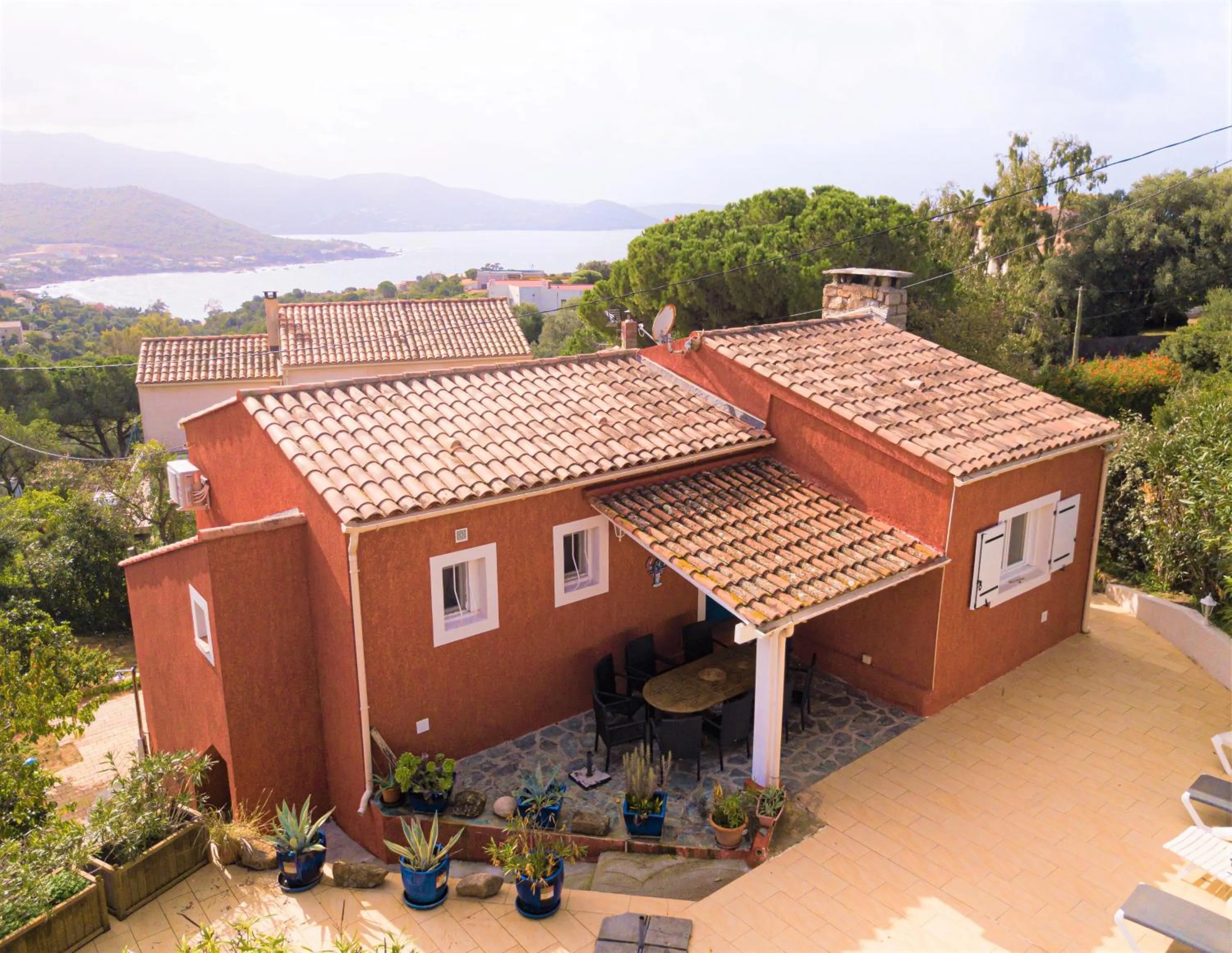 Bird's eye view in Corse Villa Porticcio vue Mer
